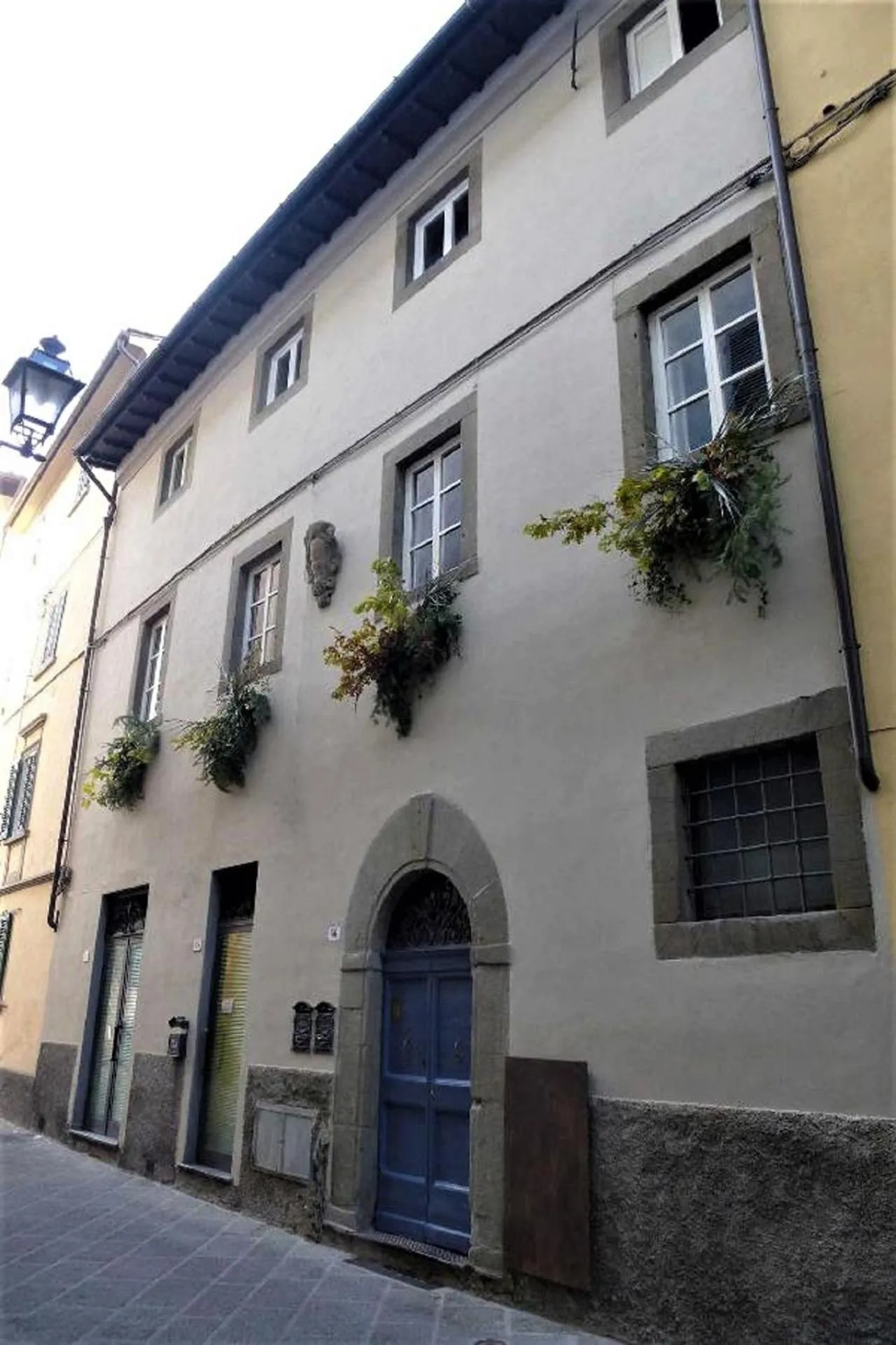 Facade/entrance in LO studiO B&B