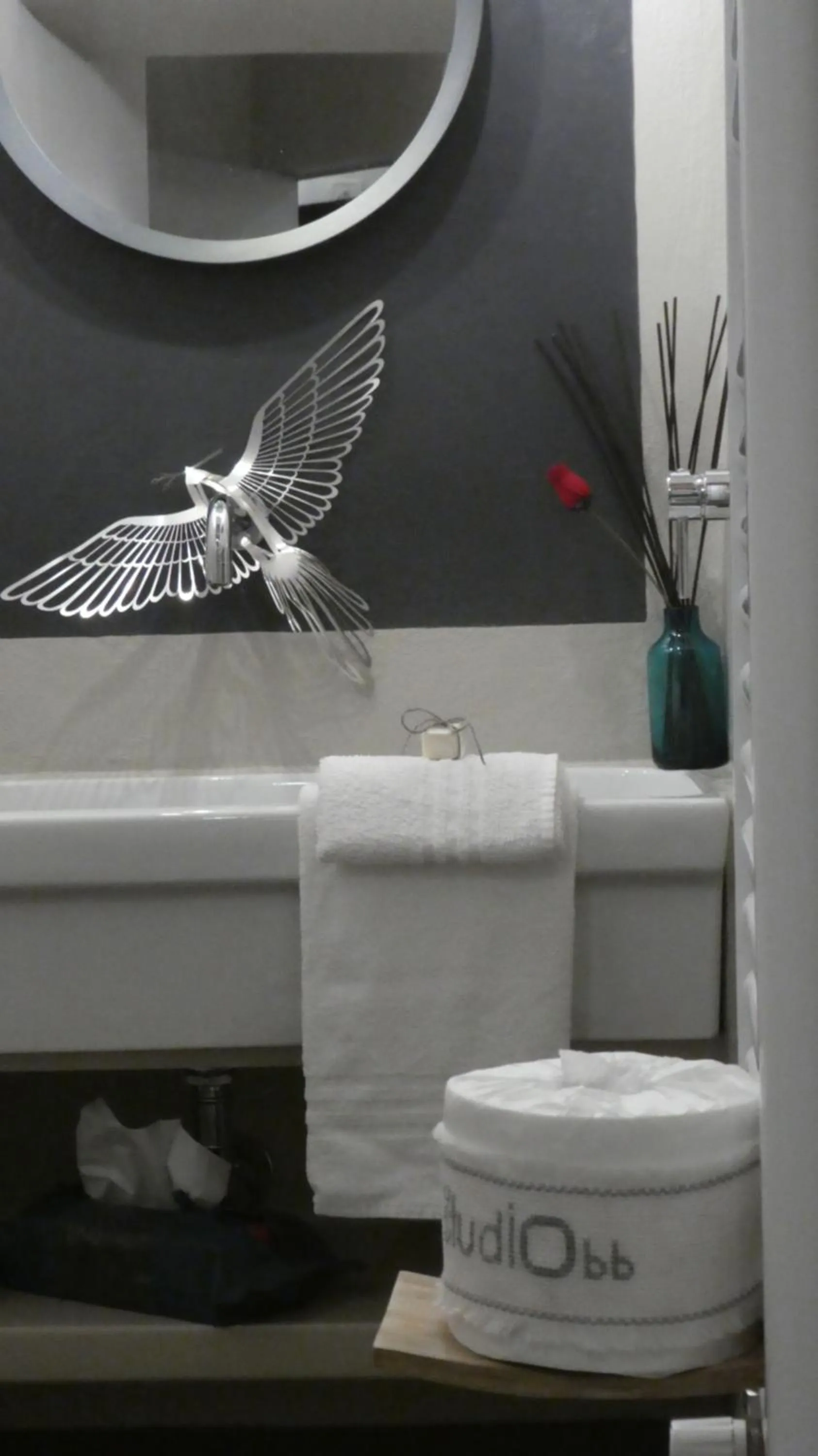 Bathroom in LO studiO B&B