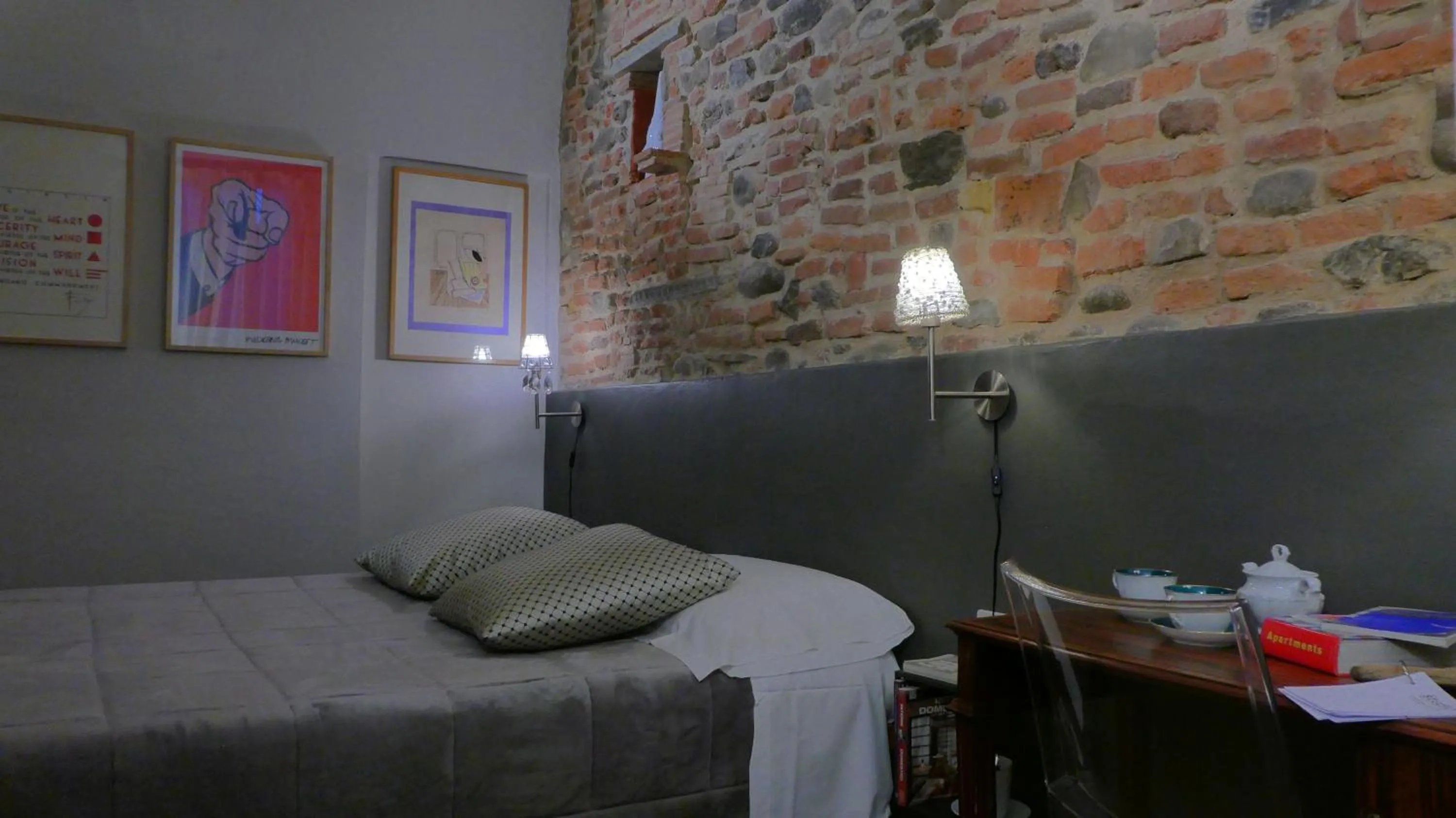 Photo of the whole room in LO studiO B&B