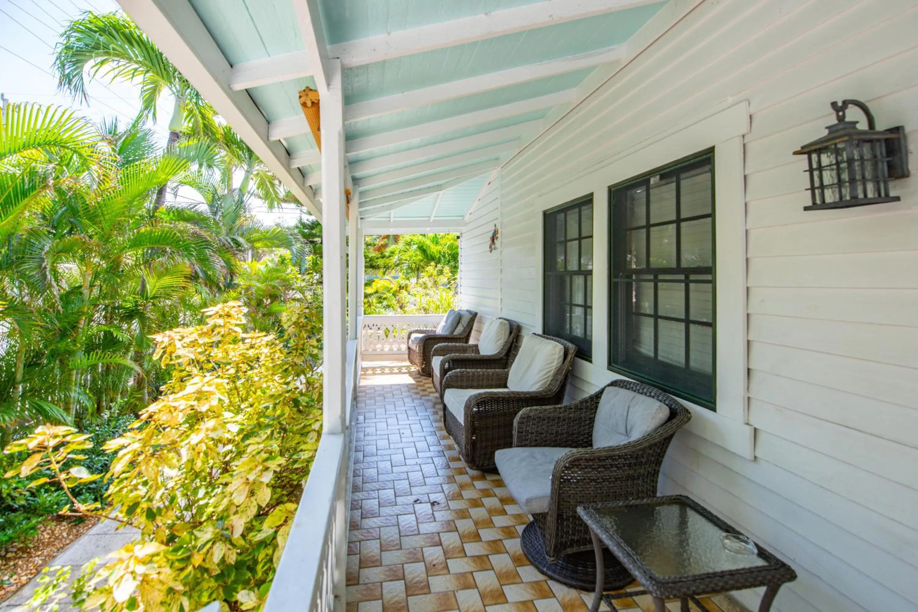 Garden Of Roses - Monthly Rental