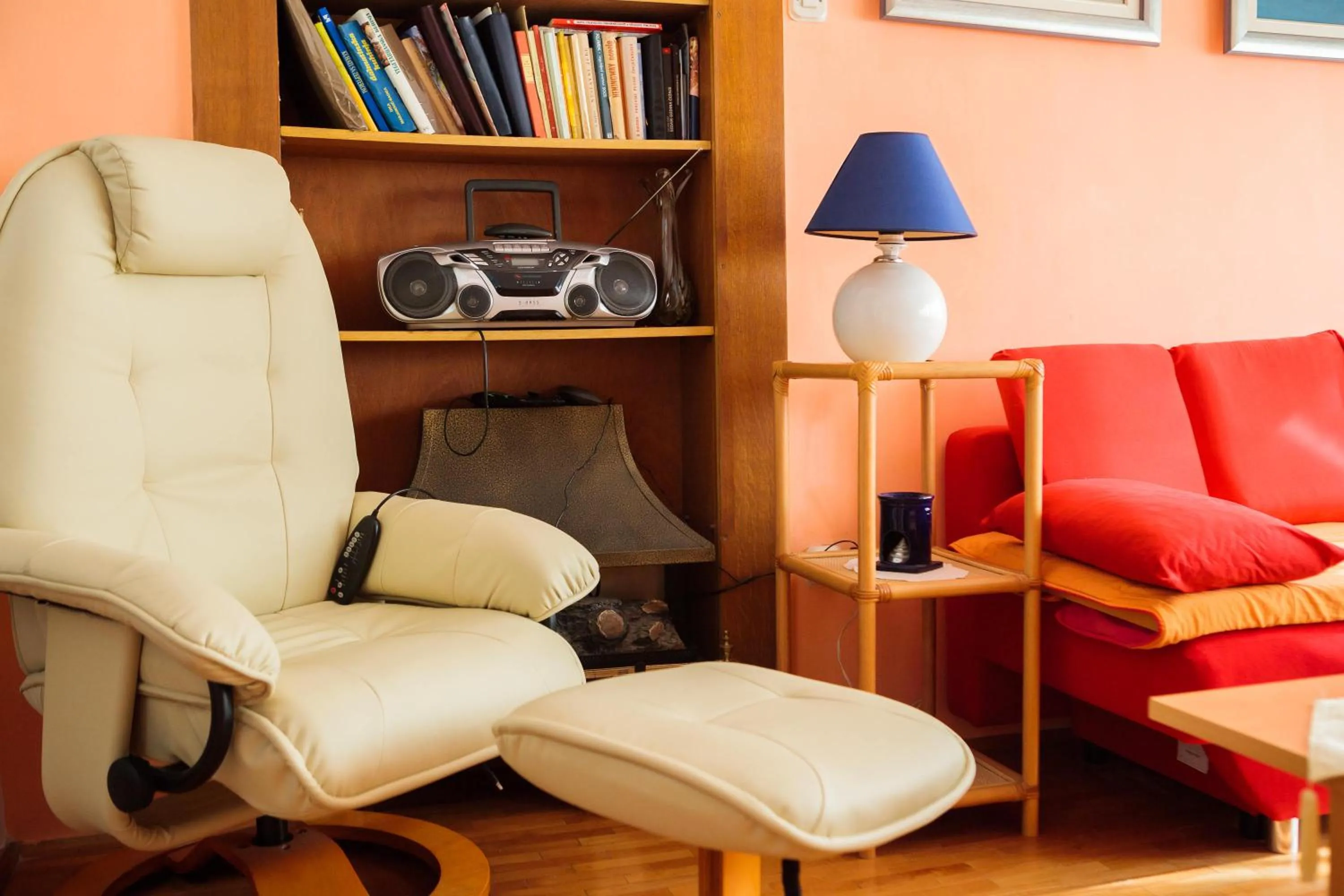Comfortable and fully furbished apartment Karolina in the center