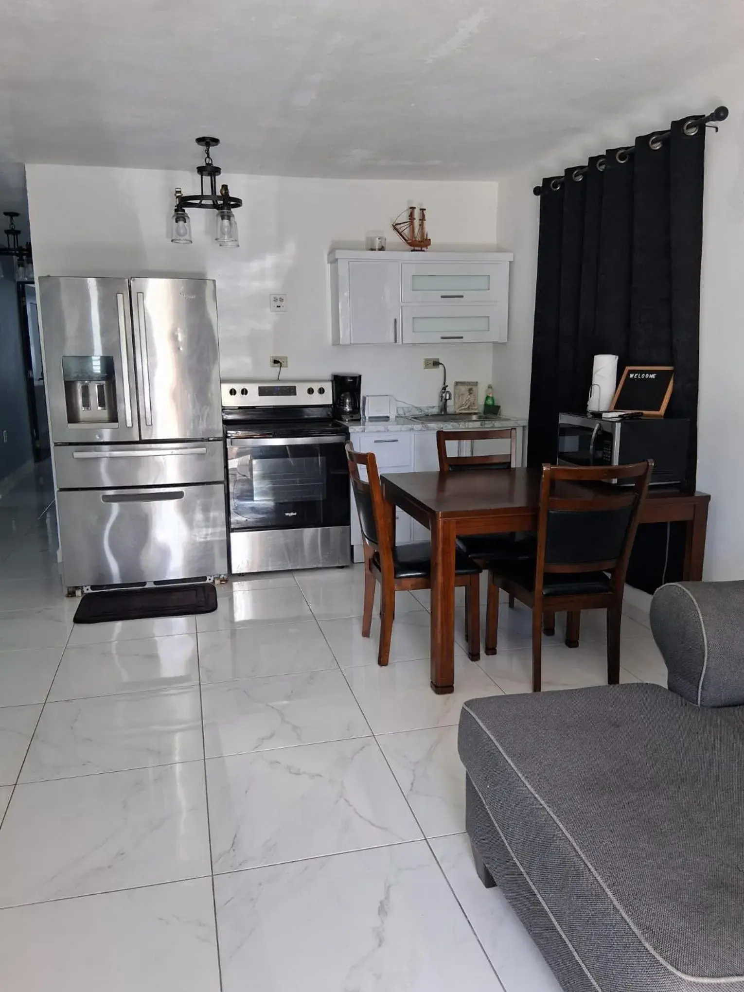 Deluxe Double Room (2 Adults + 1 Child) in Jobos Luxury Condos Deluxe Double Room (2 Adults + 1 Child) in Jobos Luxury Condos