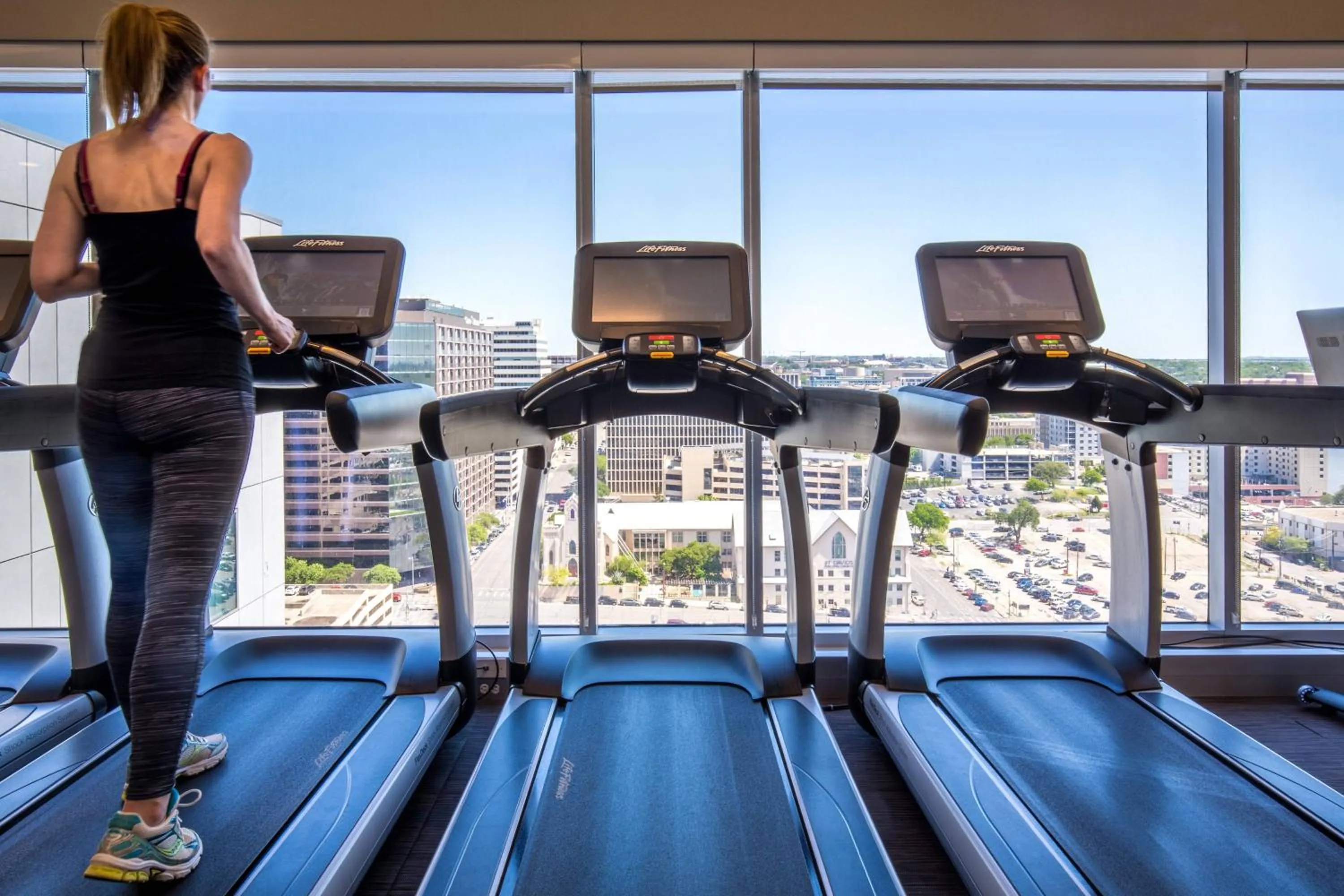 Fitness centre/facilities in The Westin Austin Downtown