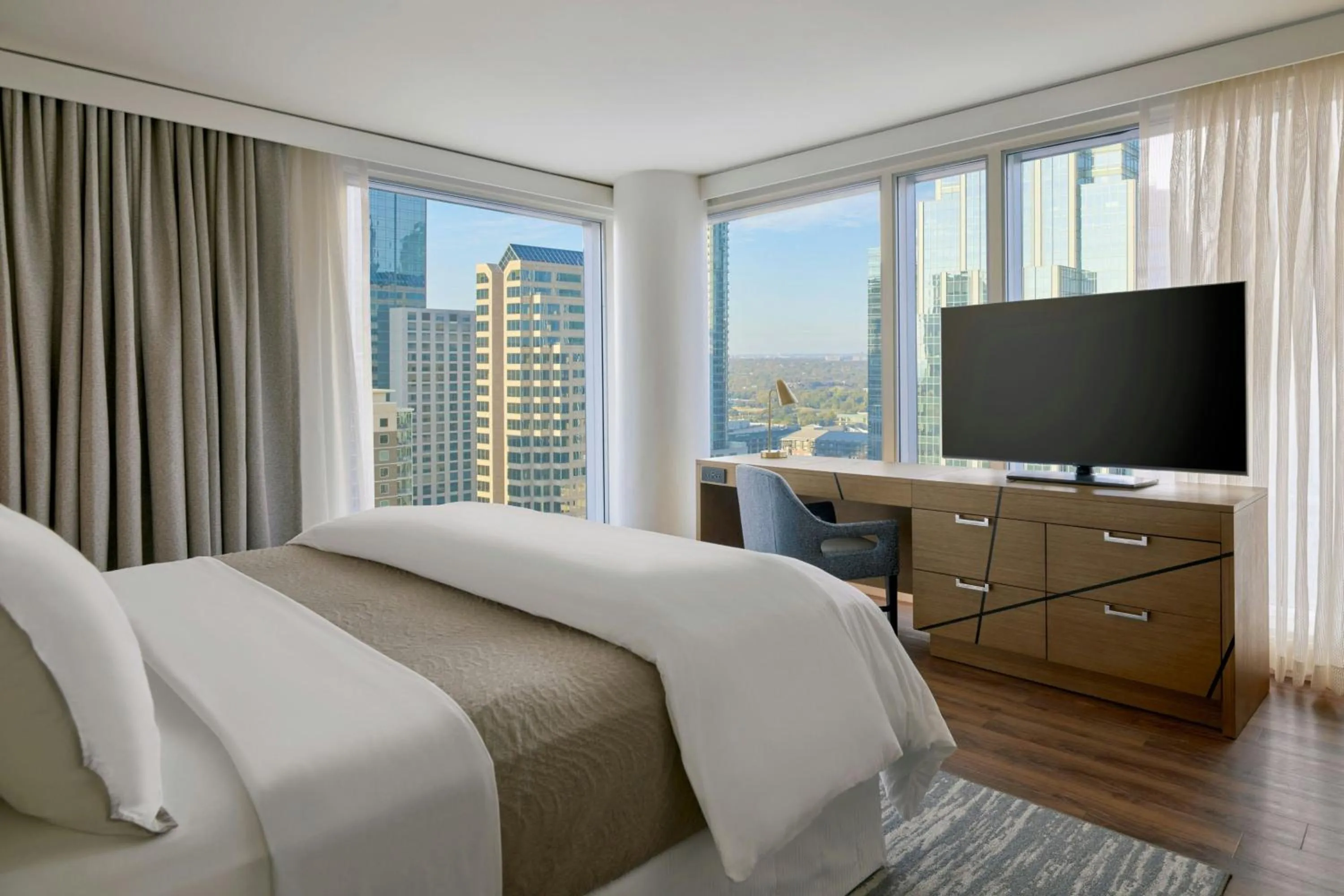 Photo of the whole room, Bed in The Westin Austin Downtown