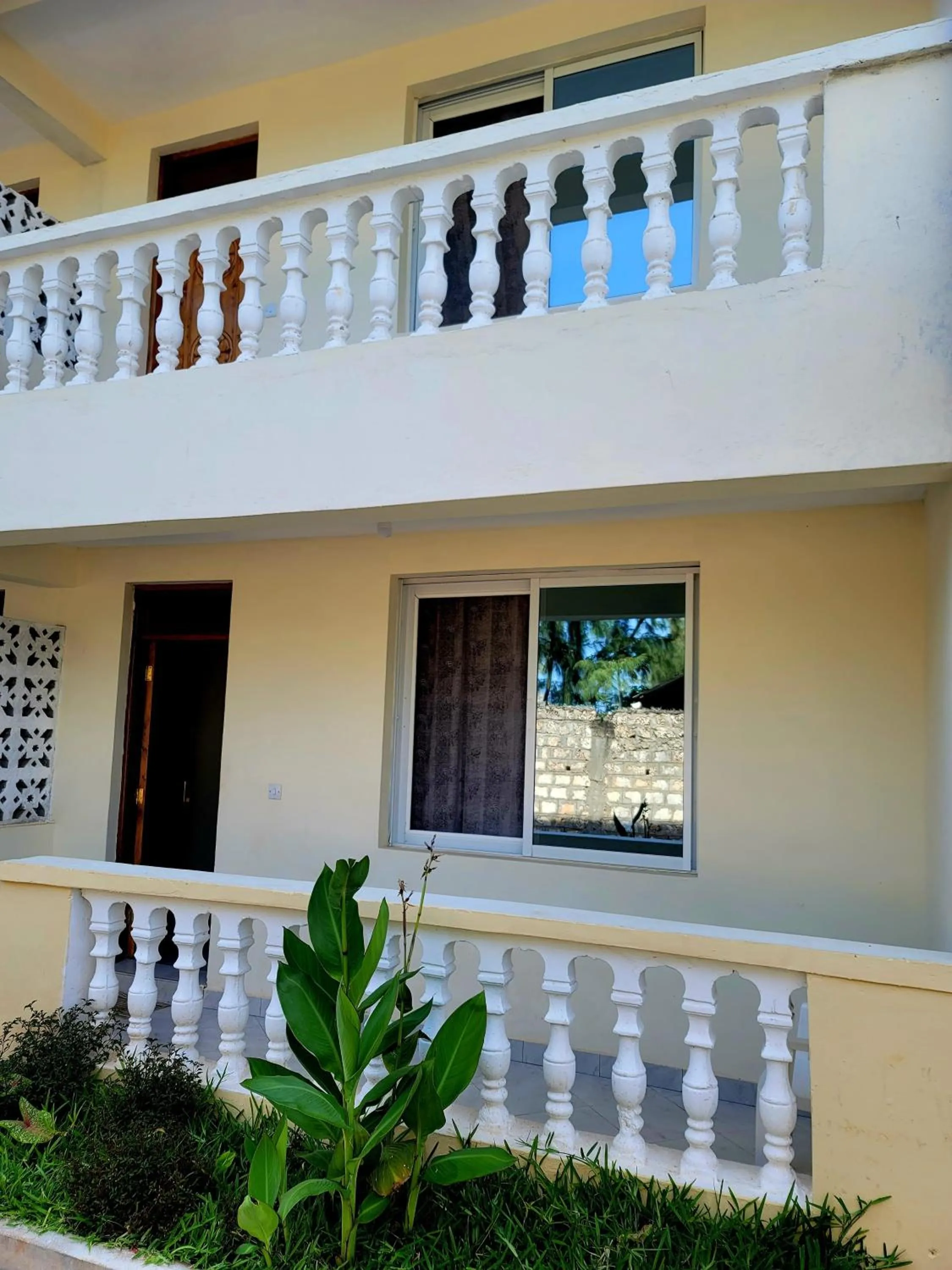 Property building in Casuarina Lounge