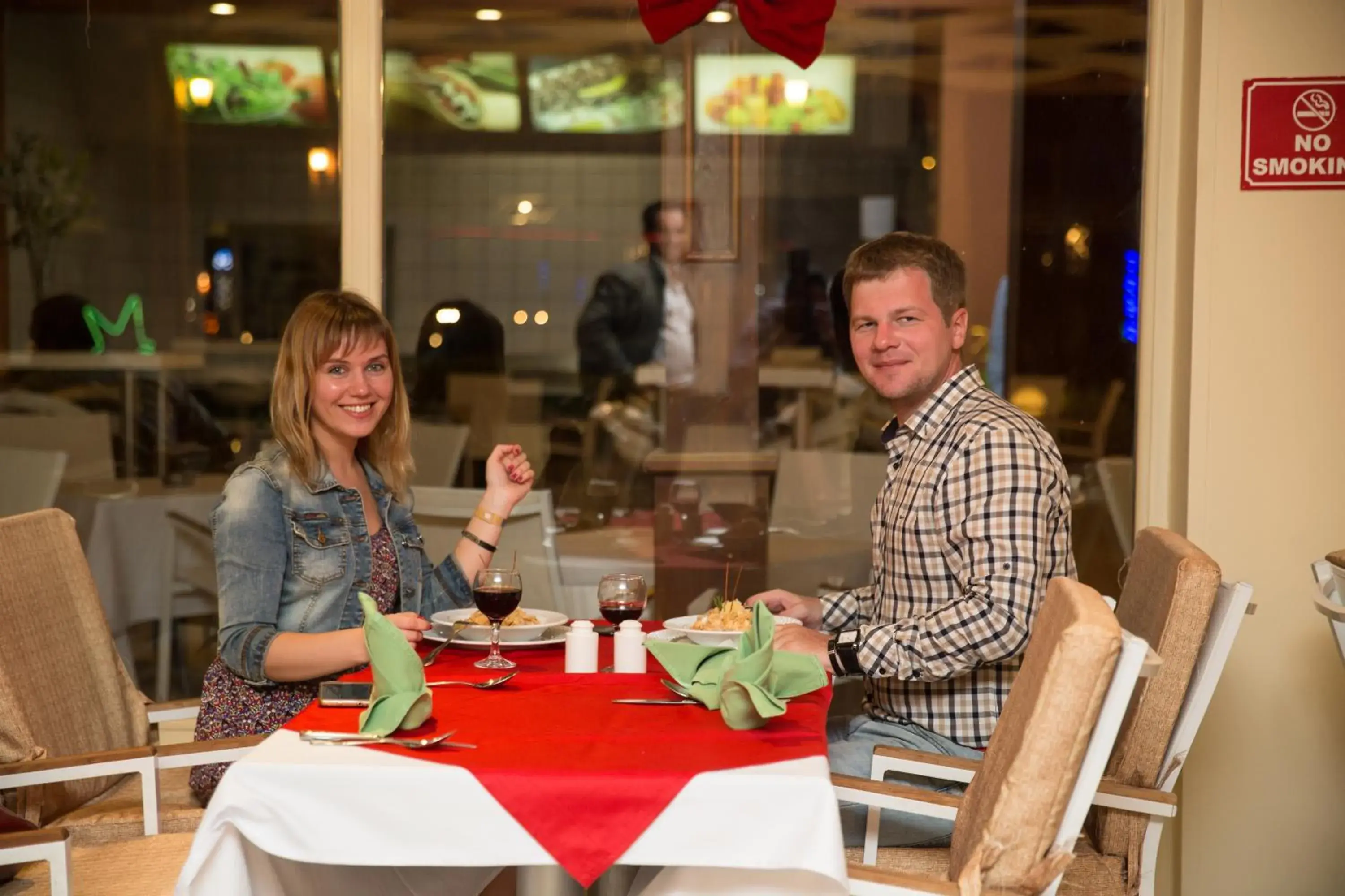 Dinner in Titanic Aqua Park Resort - Families and Couples only Dinner in Titanic Aqua Park Resort - Families and Couples only