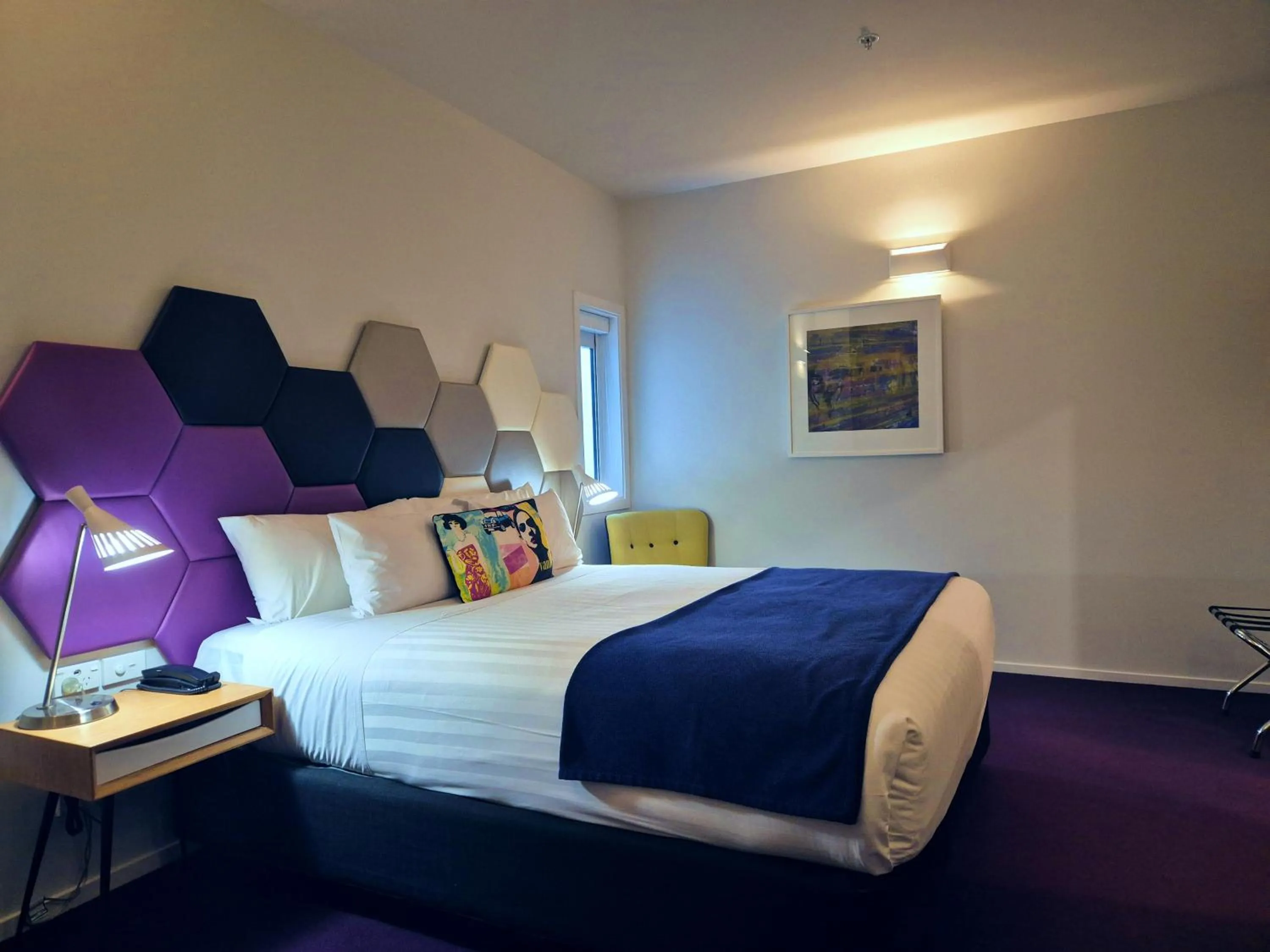 Bedroom, Bed in BreakFree on Cashel, an Accor Hotel