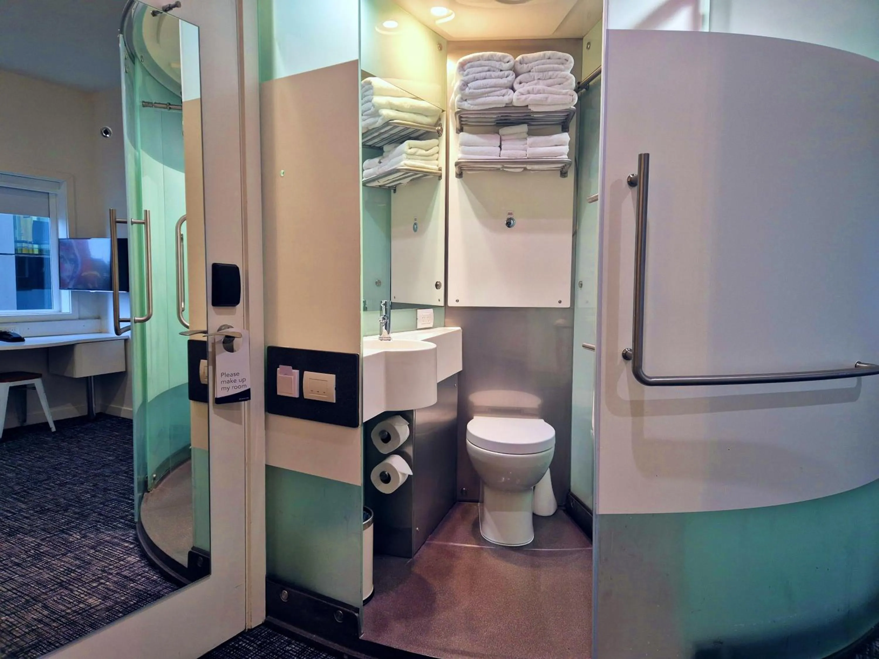 Toilet in BreakFree on Cashel, an Accor Hotel