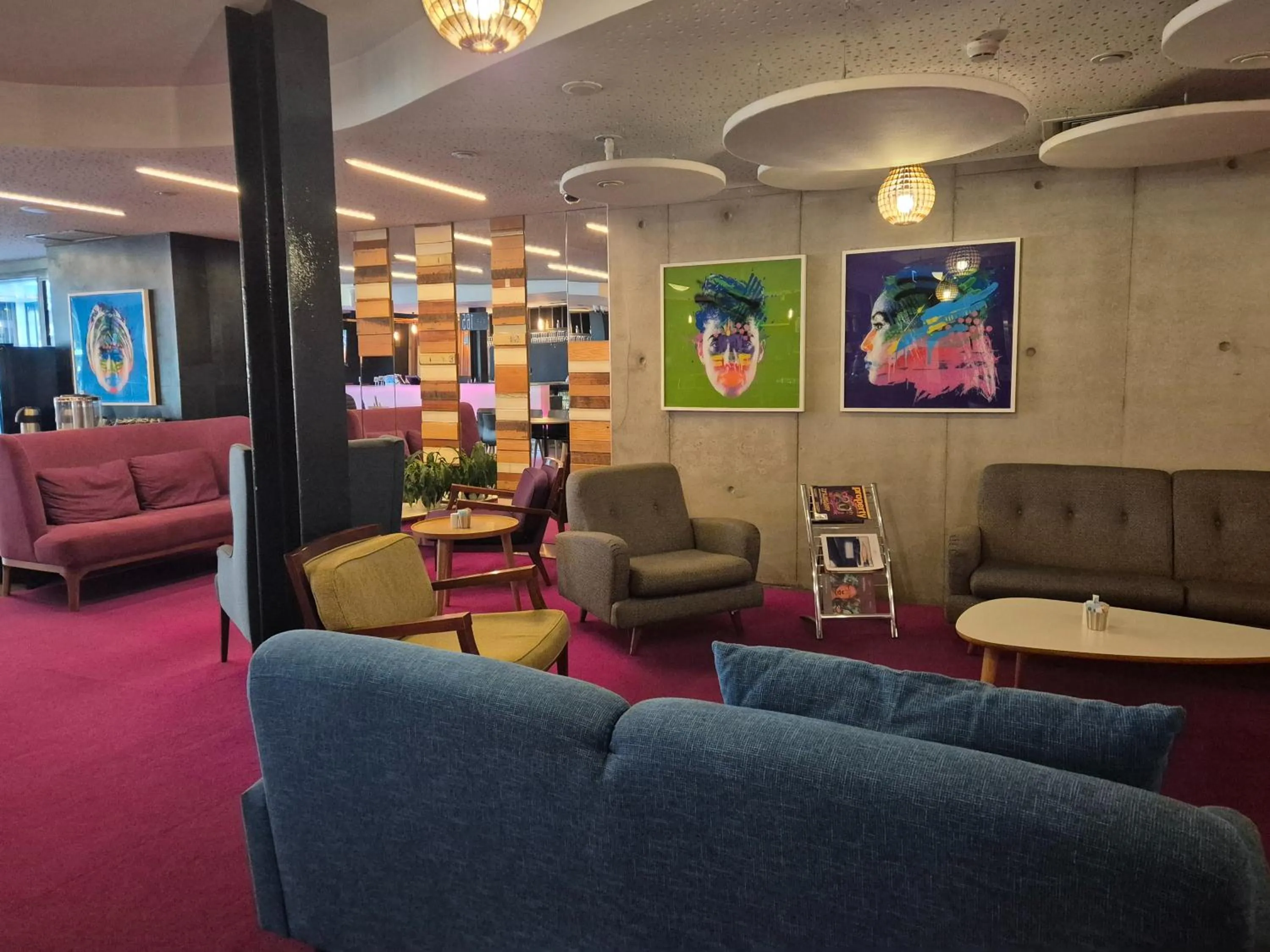 Lobby or reception in BreakFree on Cashel, an Accor Hotel