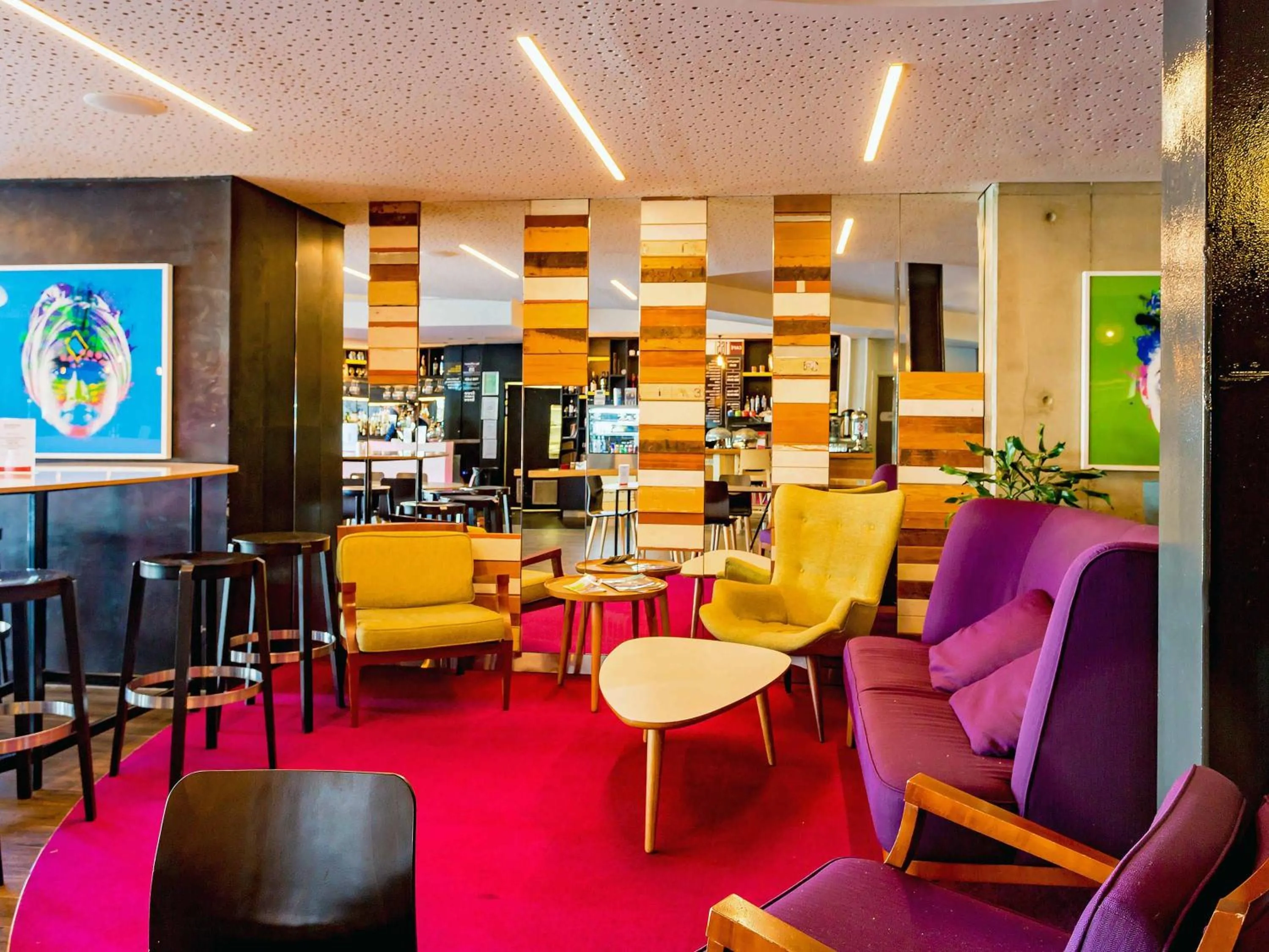 Restaurant/places to eat in BreakFree on Cashel, an Accor Hotel