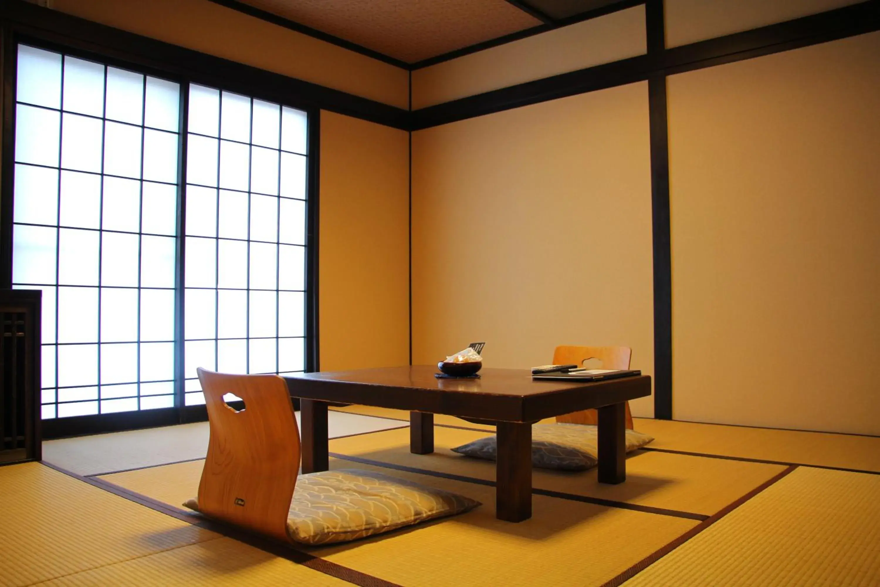 Twin Room with Shared Bathroom in Maruyama Onsen Kojyokan Twin Room with Shared Bathroom in Maruyama Onsen Kojyokan