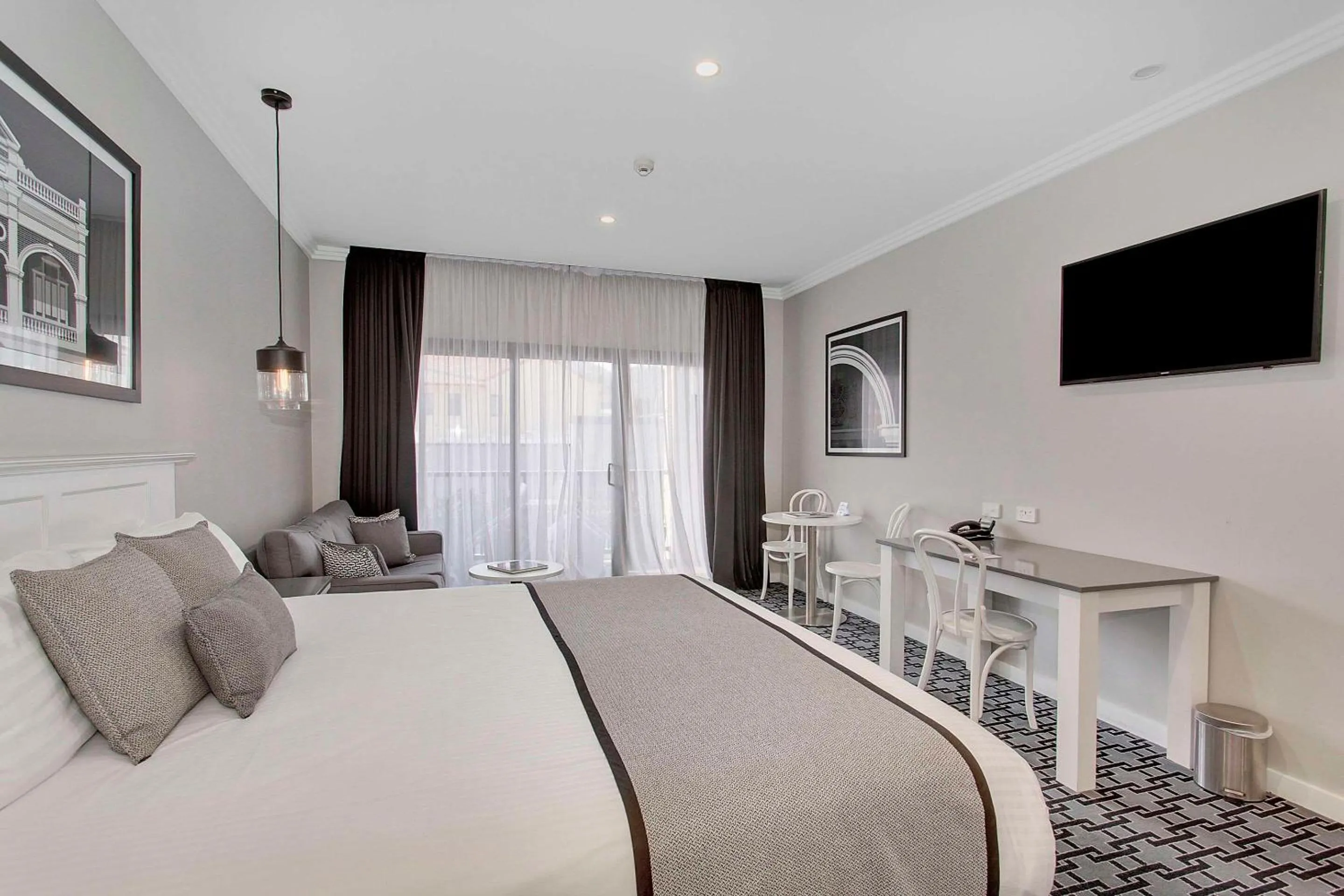 Bedroom, Bed in CH Boutique Hotel & Apartments, an Ascend Collection Hotel