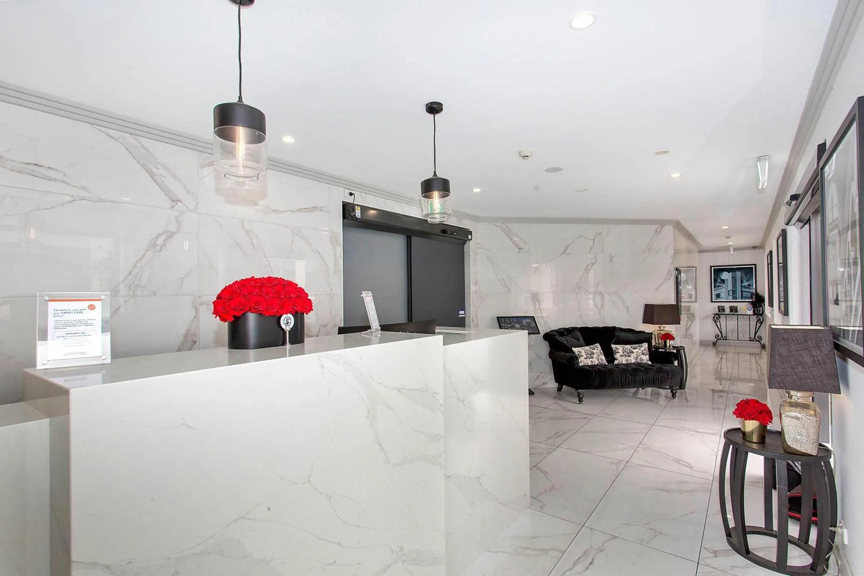 Lobby or reception in CH Boutique Hotel & Apartments, an Ascend Collection Hotel