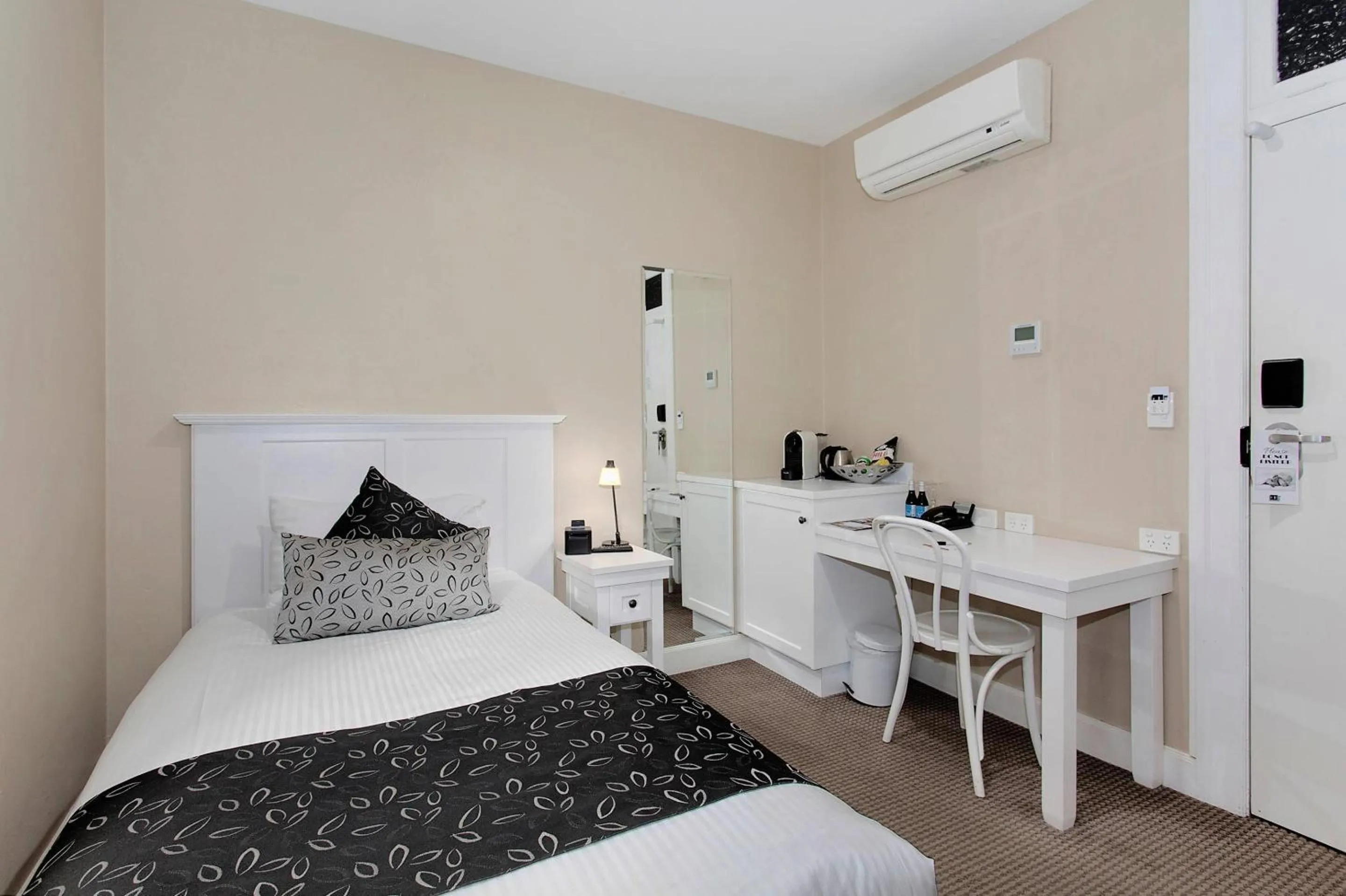 Bedroom, Bed in CH Boutique Hotel & Apartments, an Ascend Collection Hotel