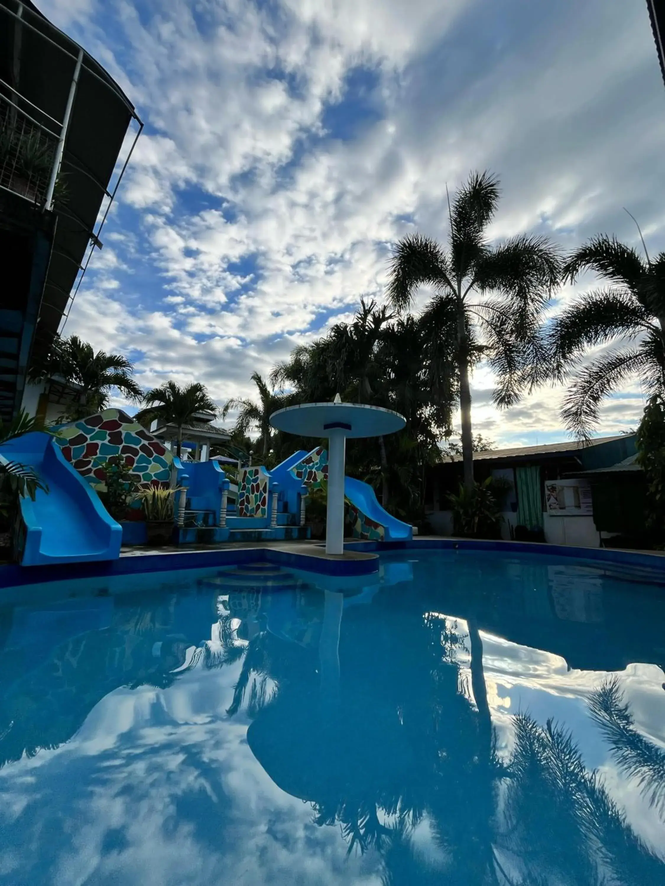 Pool view in Isla Paraiso Resort-Hotel Pool view in Isla Paraiso Resort-Hotel