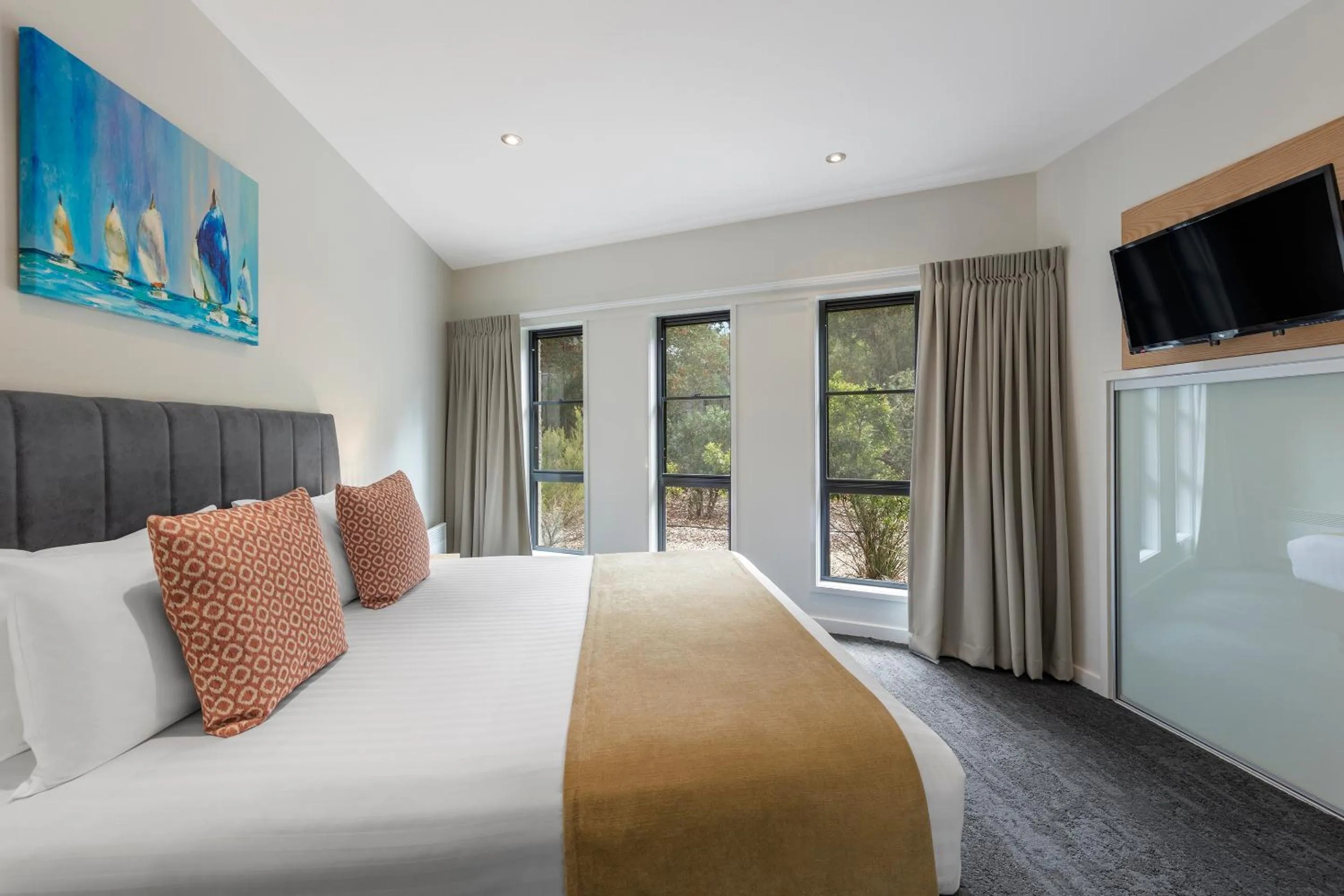 Bedroom, Bed in Club Wyndham Seven Mile Beach, Trademark Collection by Wyndham