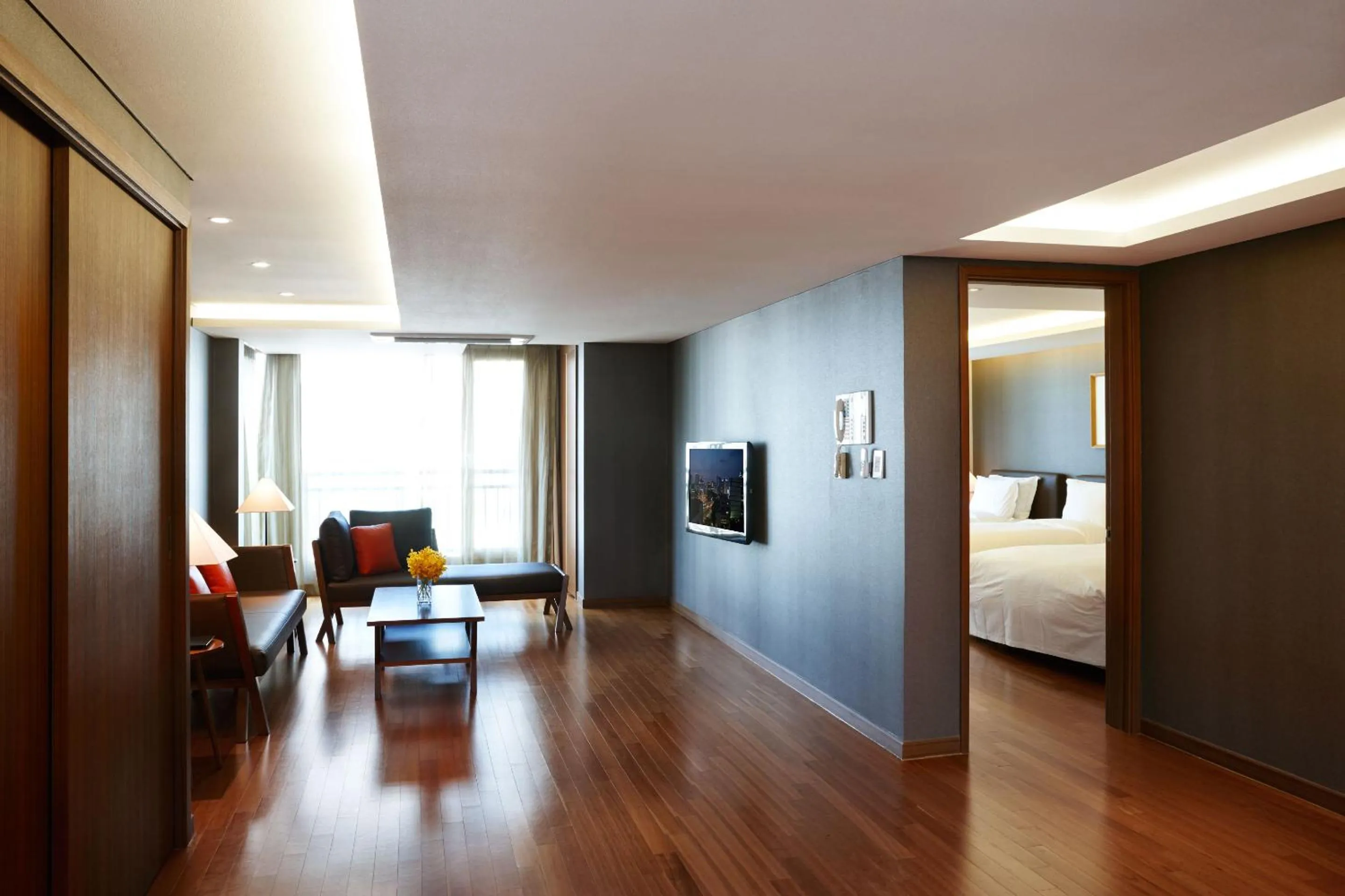Living room, Bed in Oriens Hotel & Residences Myeongdong