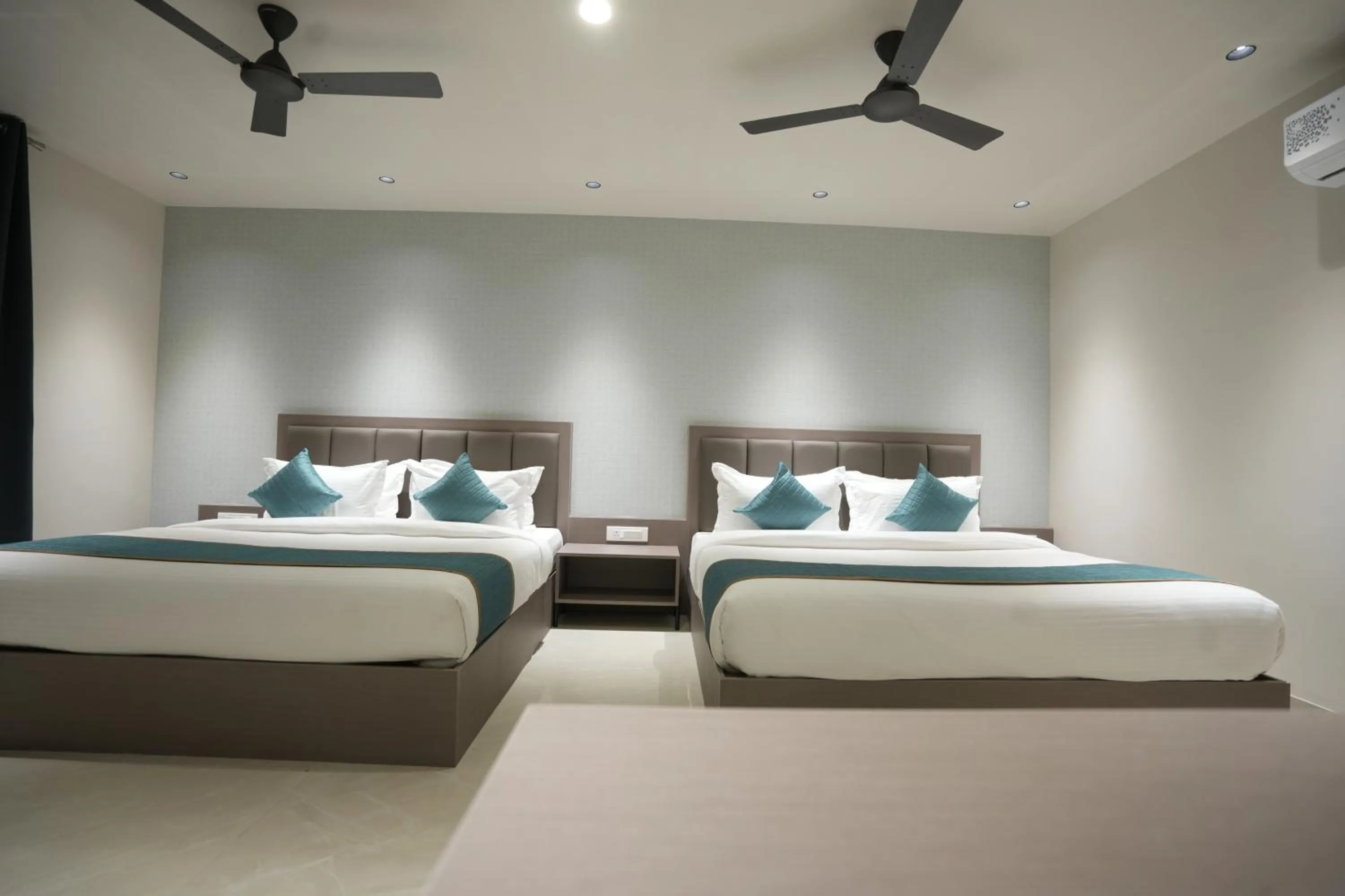 View (from property/room), Bed in Hotel shree ji inn