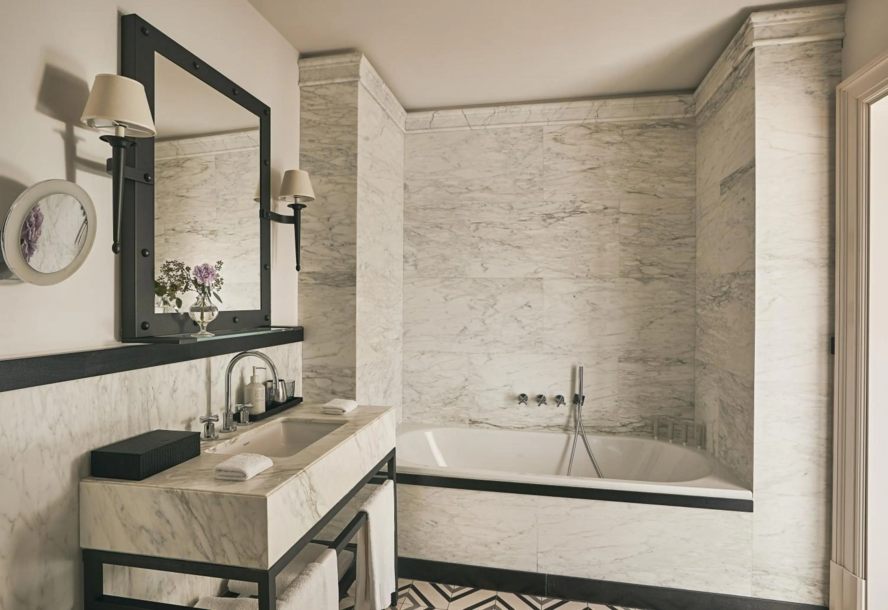 Bathroom in Rocco Forte Hotel De La Ville