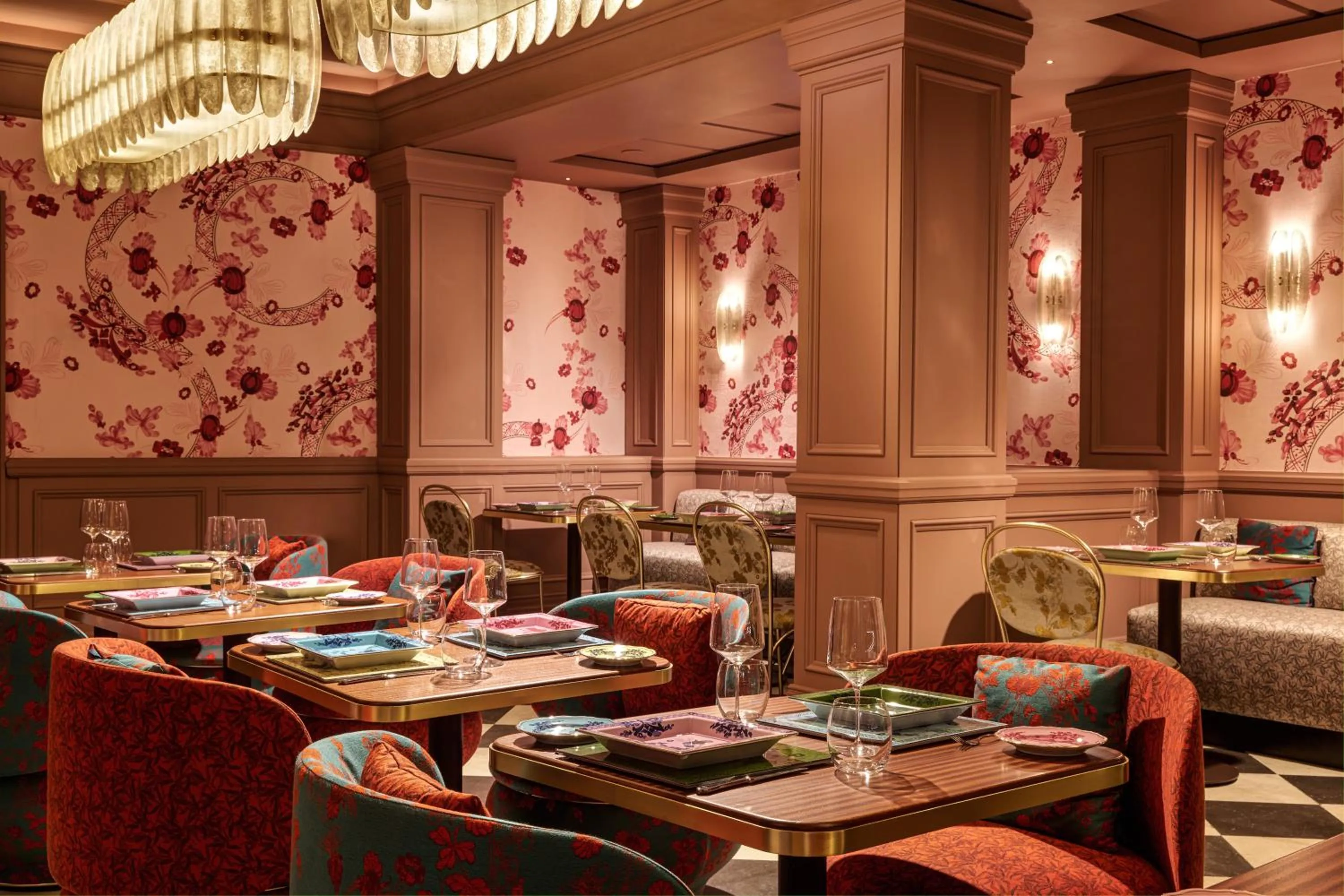 Restaurant/places to eat in Rocco Forte Hotel De La Ville