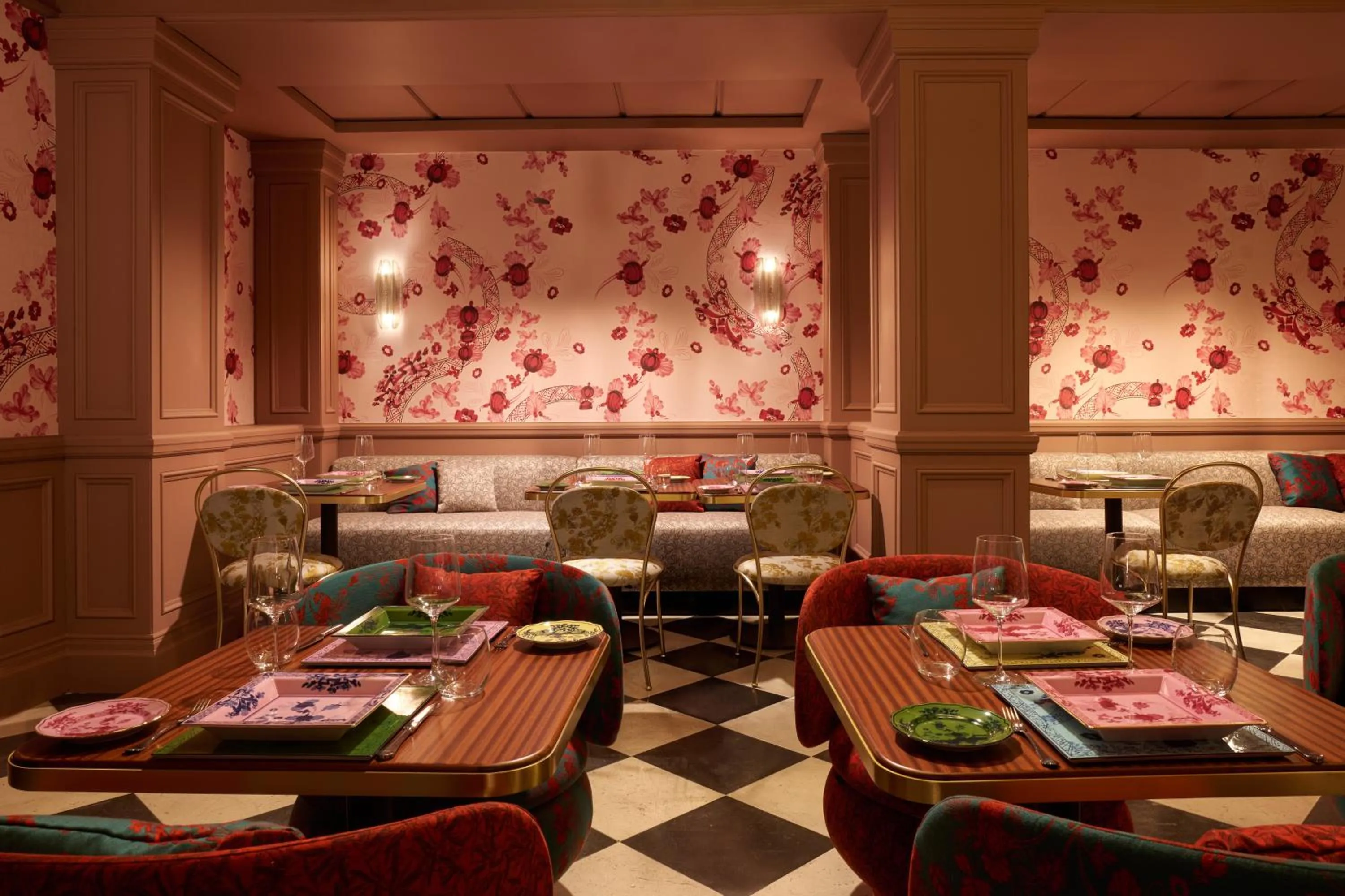 Restaurant/places to eat in Rocco Forte Hotel De La Ville