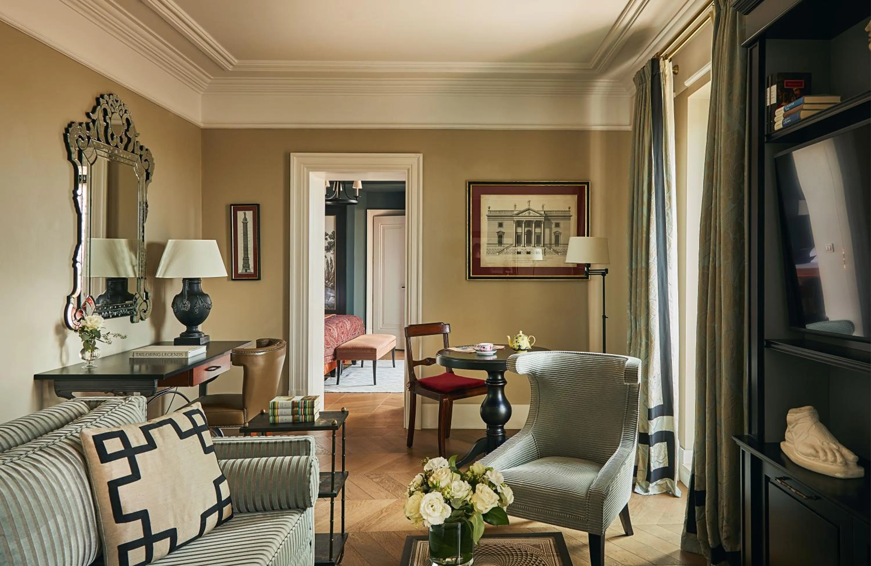 Living room in Rocco Forte Hotel De La Ville