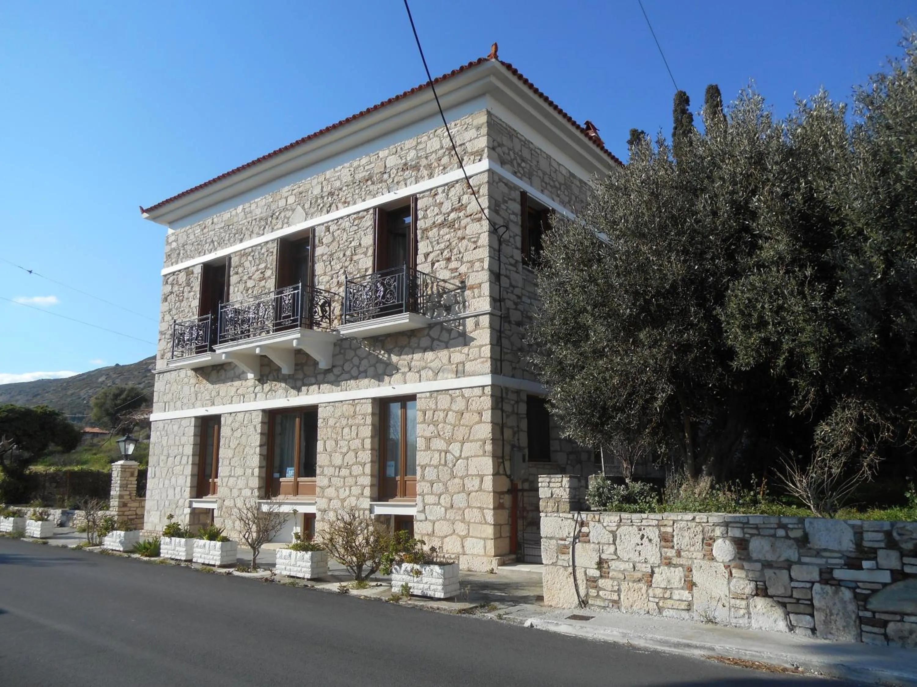 Property building in Pythaïs Hotel