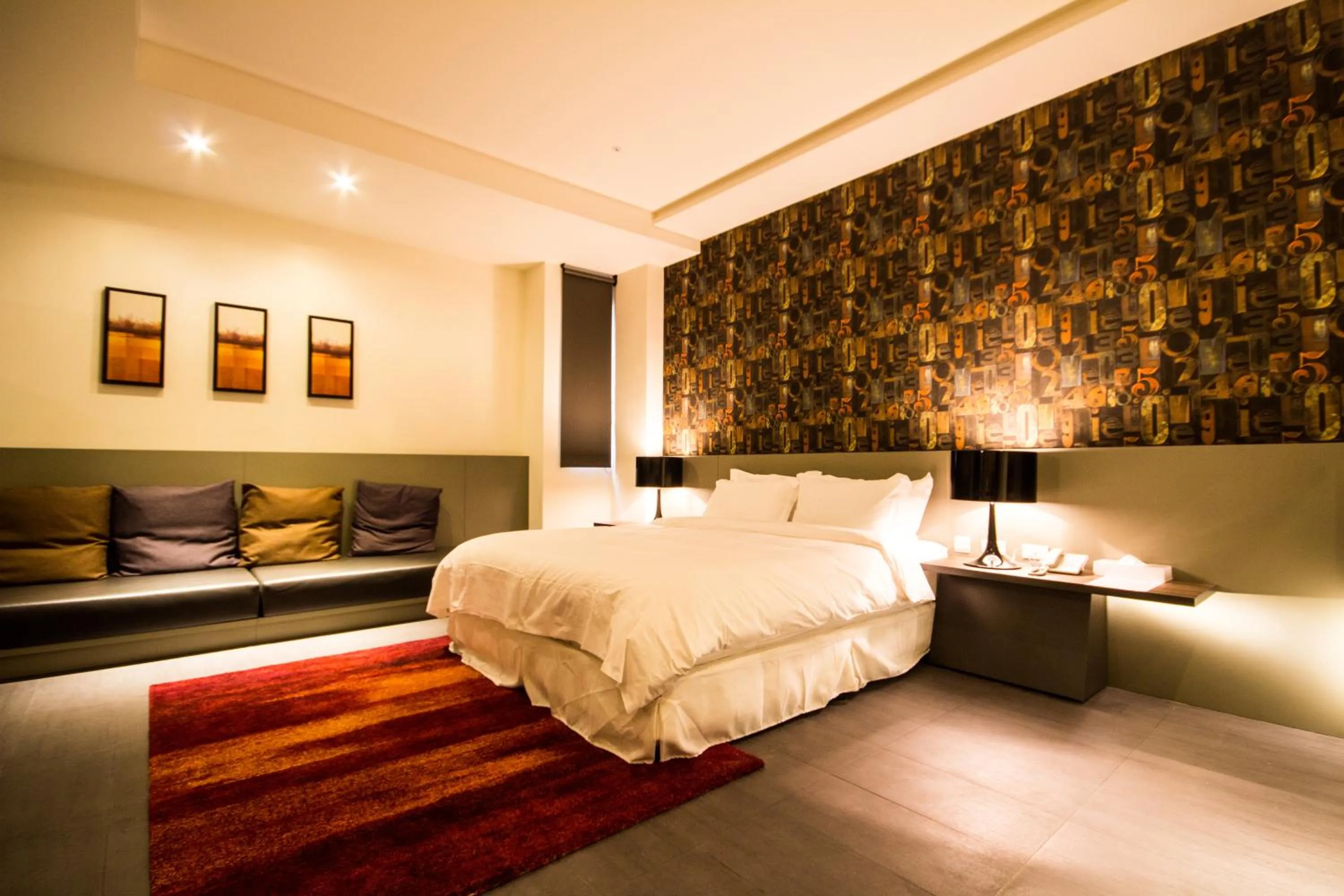 Photo of the whole room, Bed in No. 9 Hotel