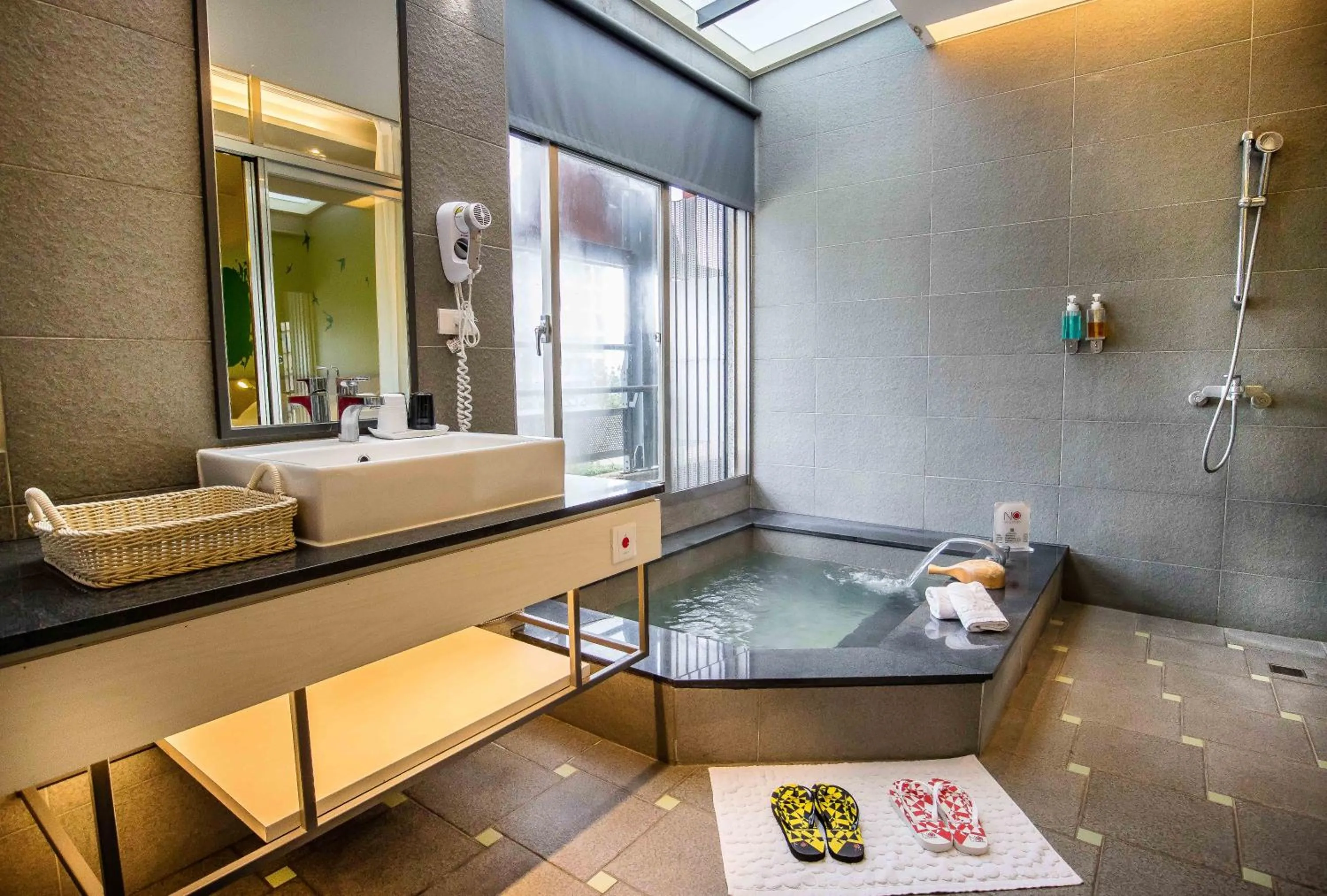 Bathroom in No. 9 Hotel