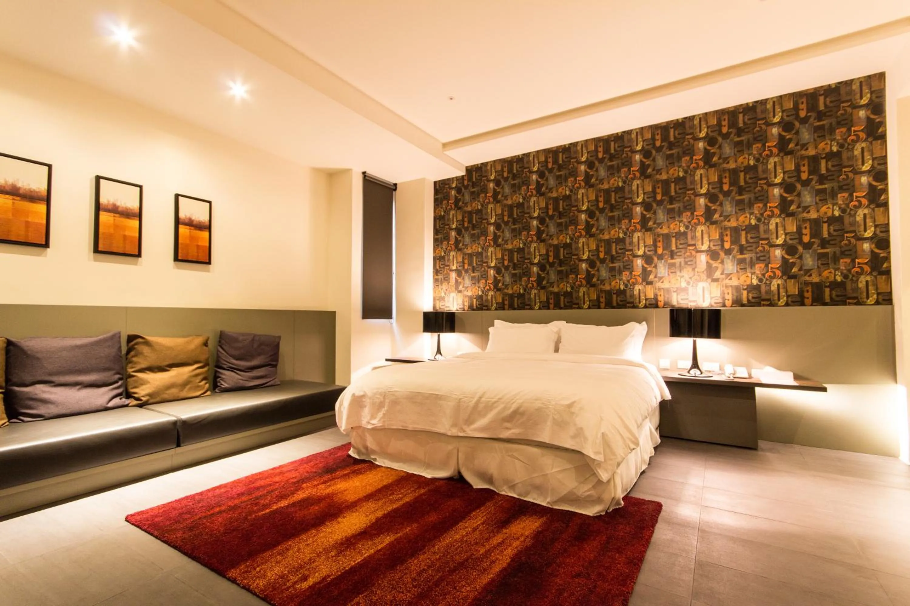 Photo of the whole room, Bed in No. 9 Hotel