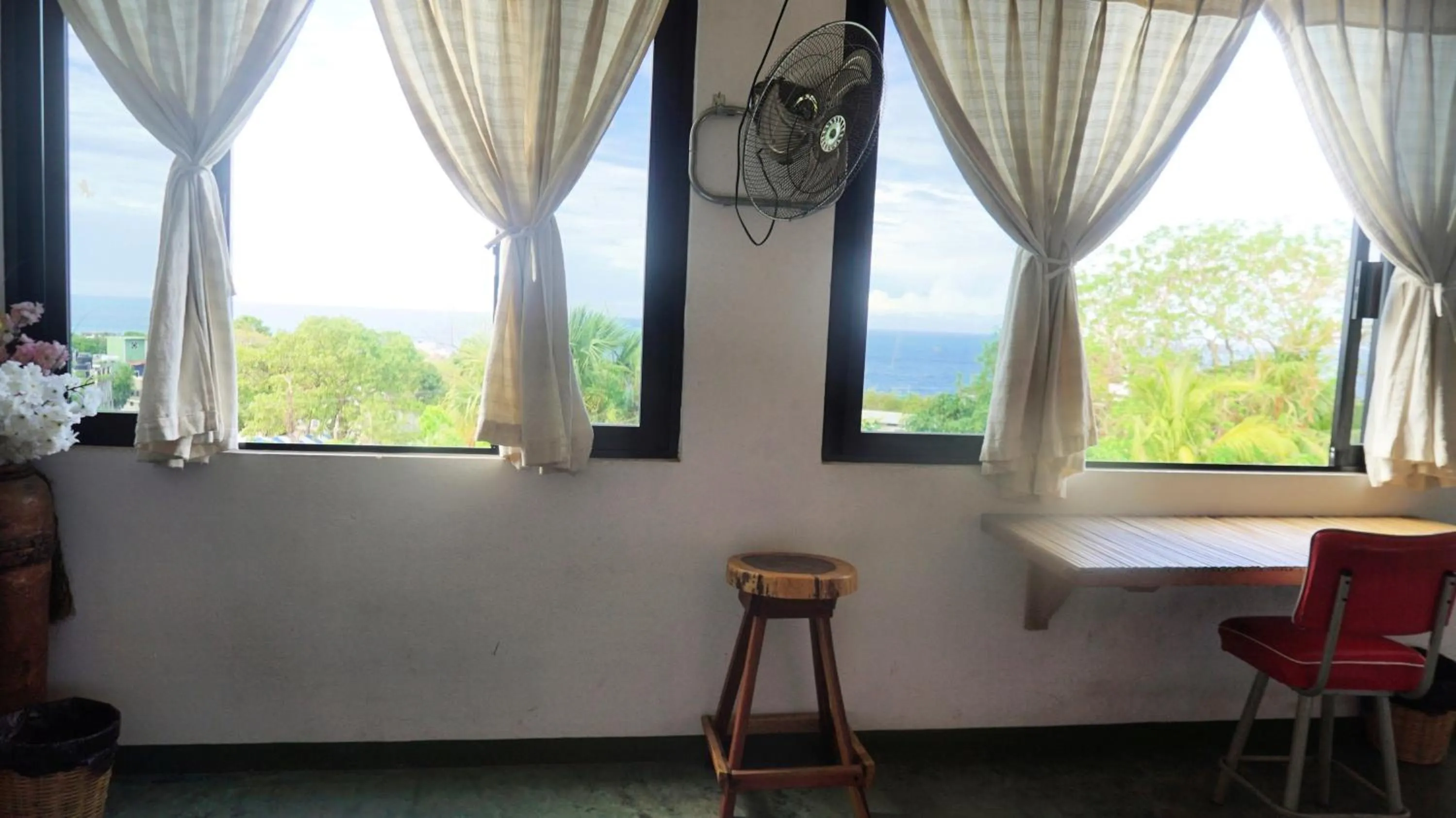 Madre Tierra Hostal