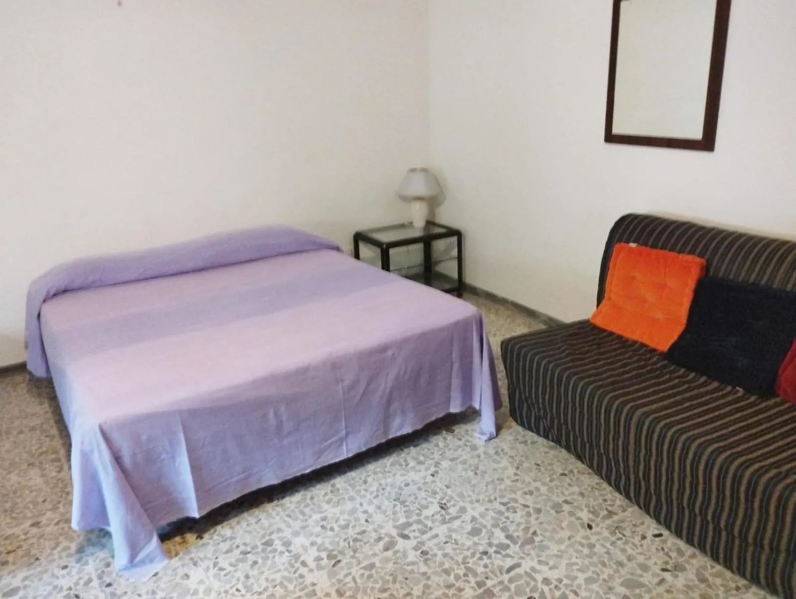 Photo of the whole room, Bed in Su Ghindalu Guesthouse