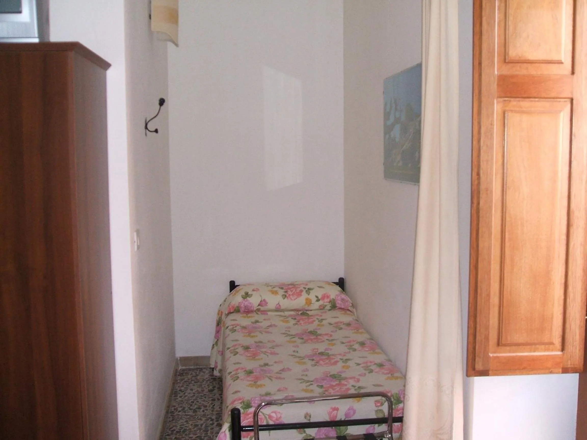 Bed in Su Ghindalu Guesthouse