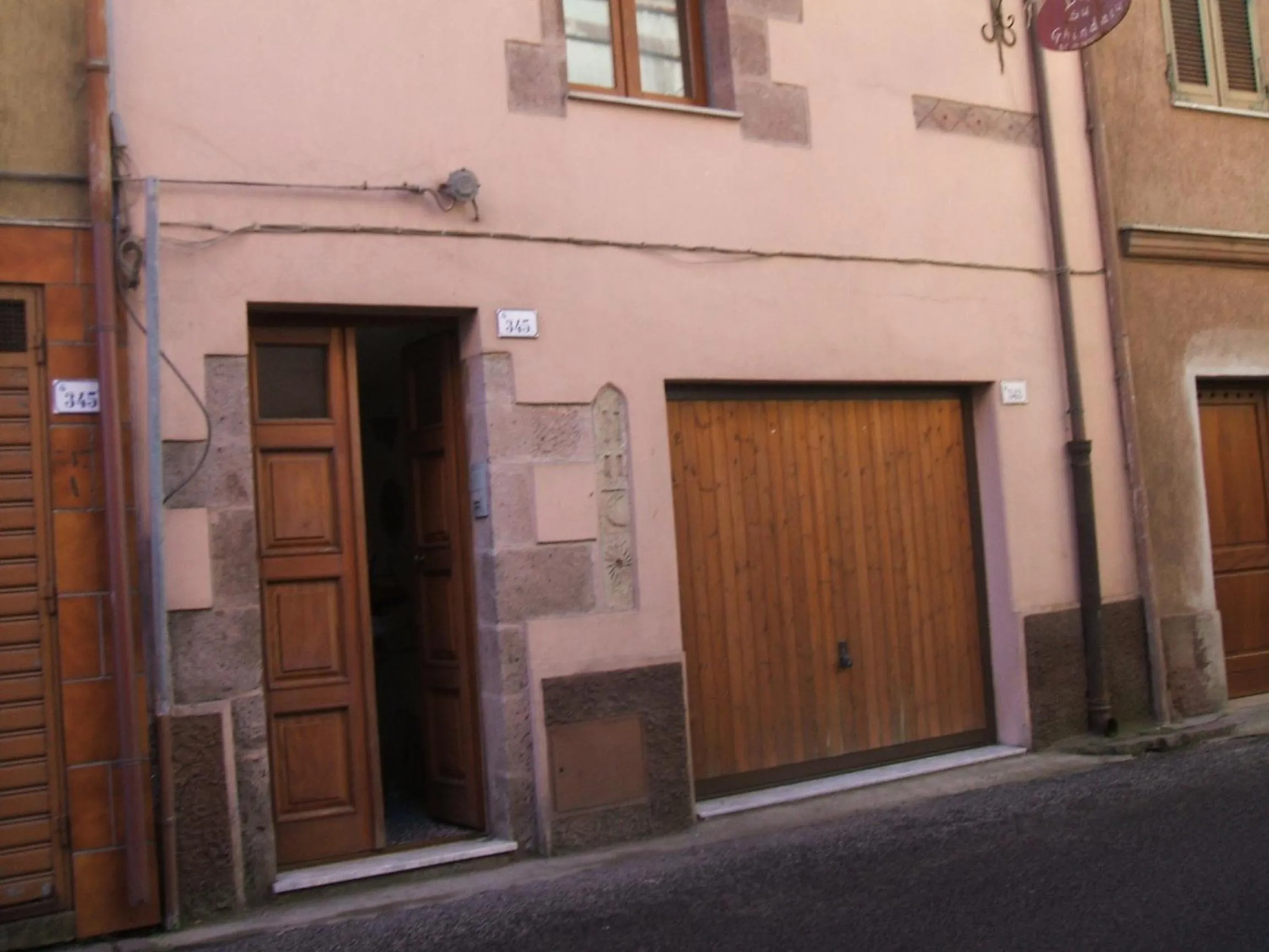 Facade/entrance in Su Ghindalu Guesthouse