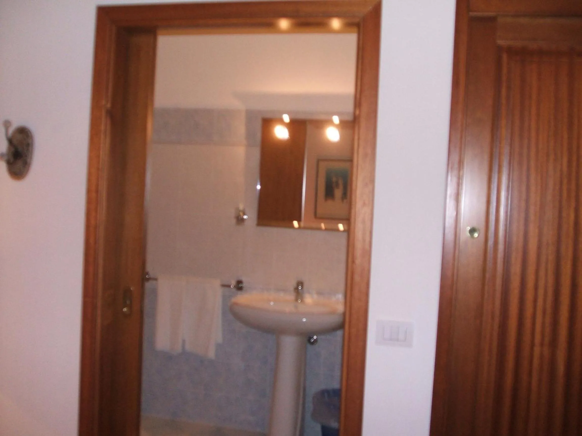 Bathroom in Su Ghindalu Guesthouse
