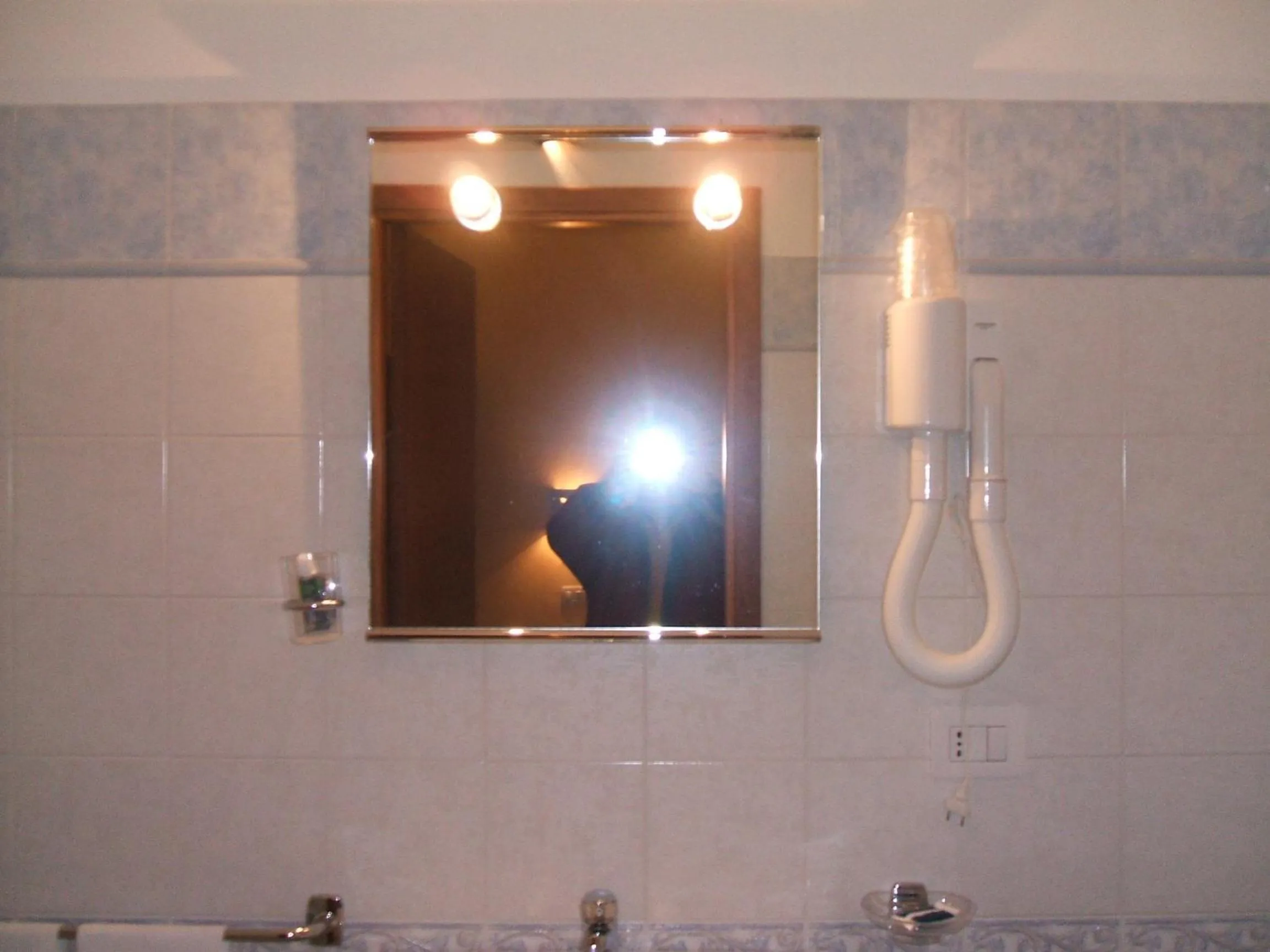 Bathroom in Su Ghindalu Guesthouse