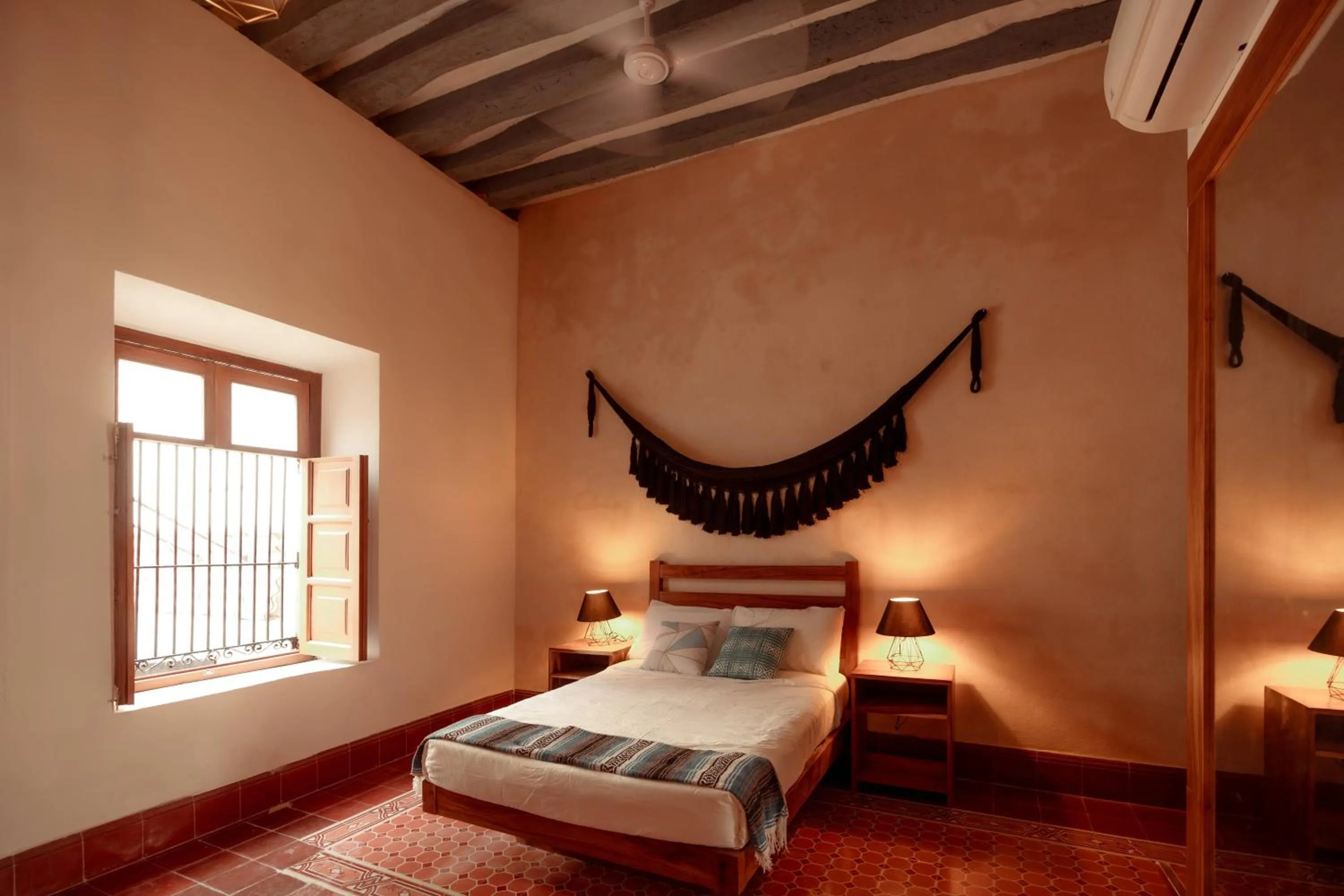 Photo of the whole room, Bed in Hotel Boutique Casa Jade