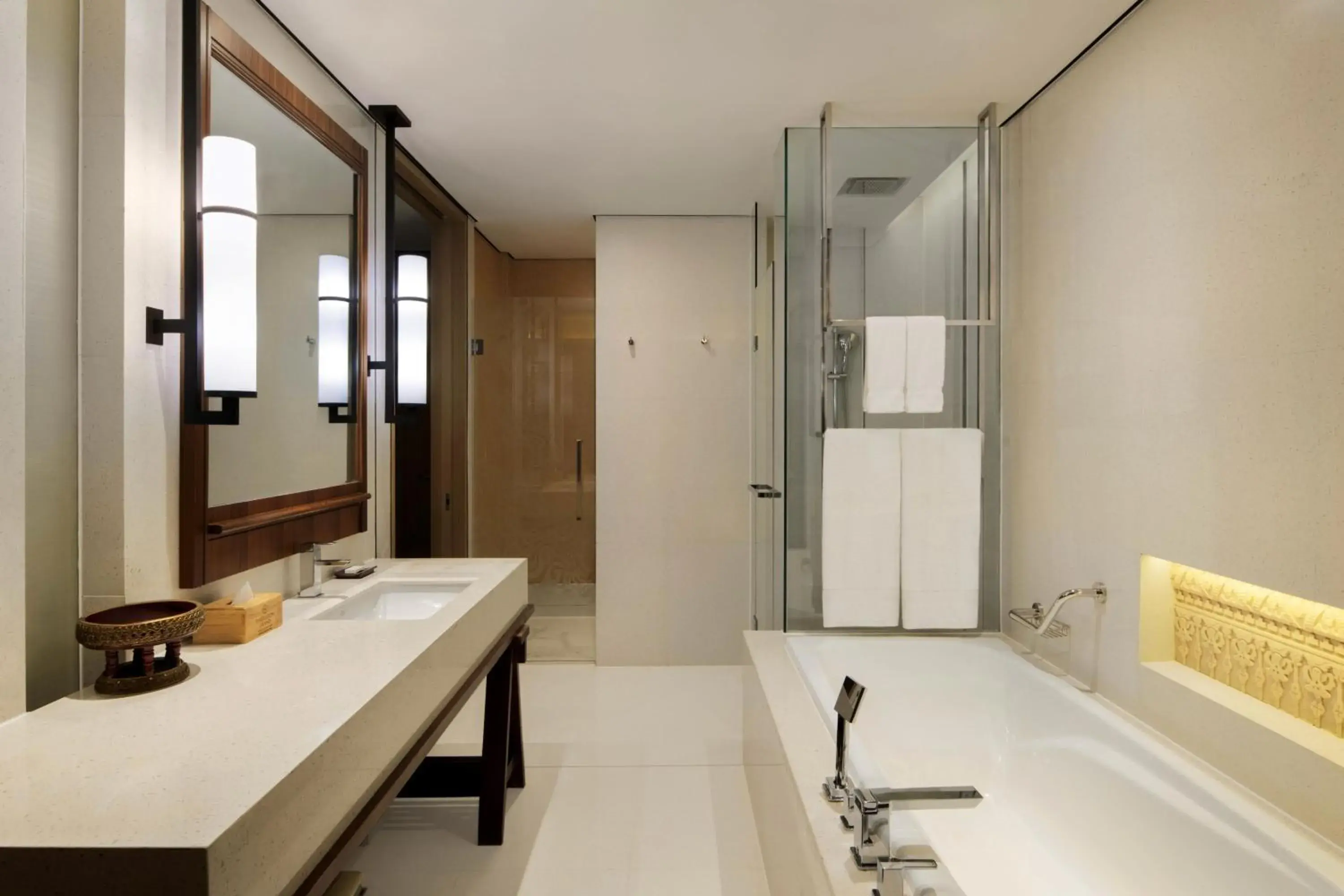 Grand Deluxe Twin Room with Balcony and Garden View in Sheraton Grand Xishuangbanna Hotel Grand Deluxe Twin Room with Balcony and Garden View in Sheraton Grand Xishuangbanna Hotel