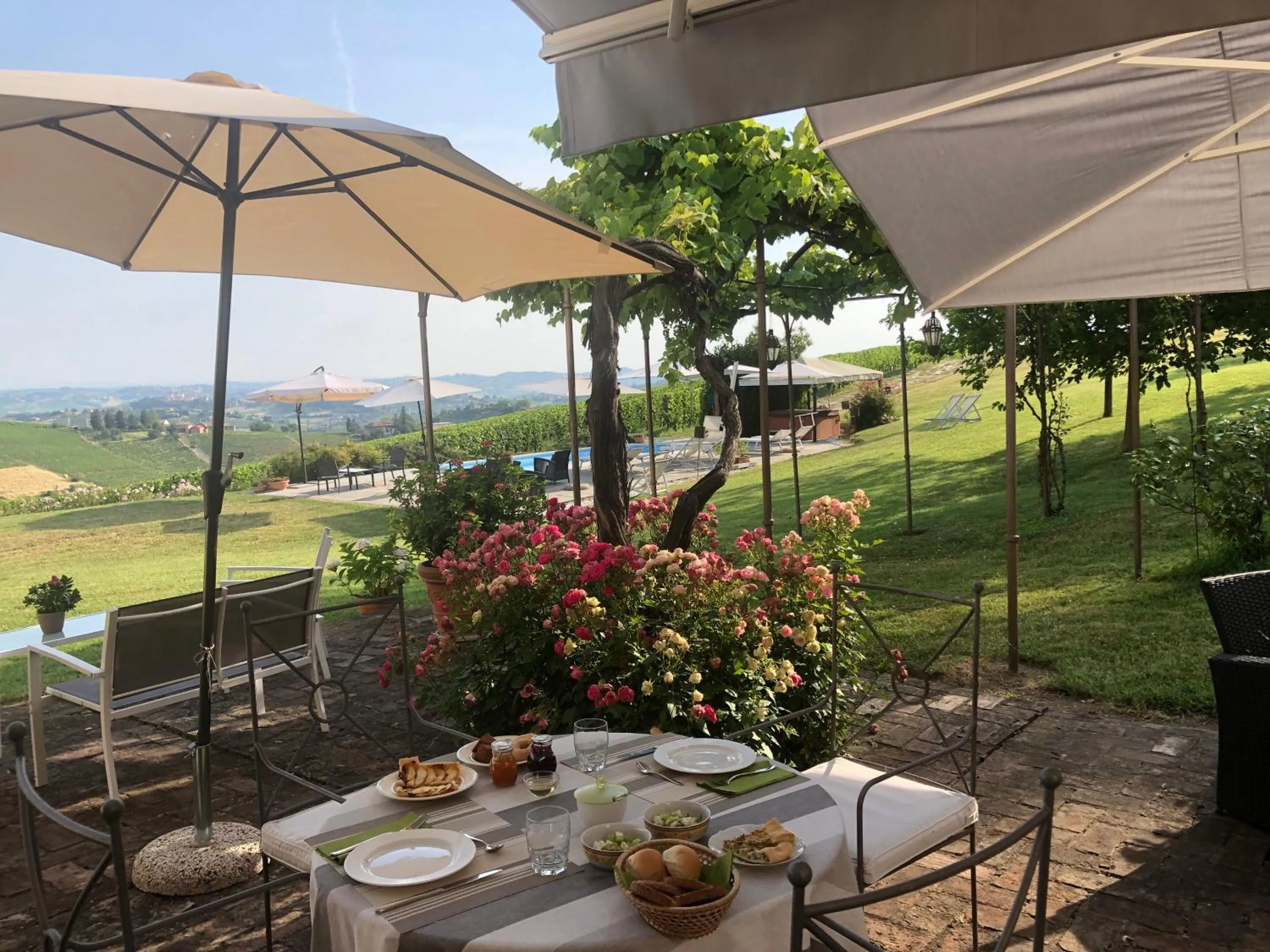 Breakfast in Agriturismo La Casa in Collina