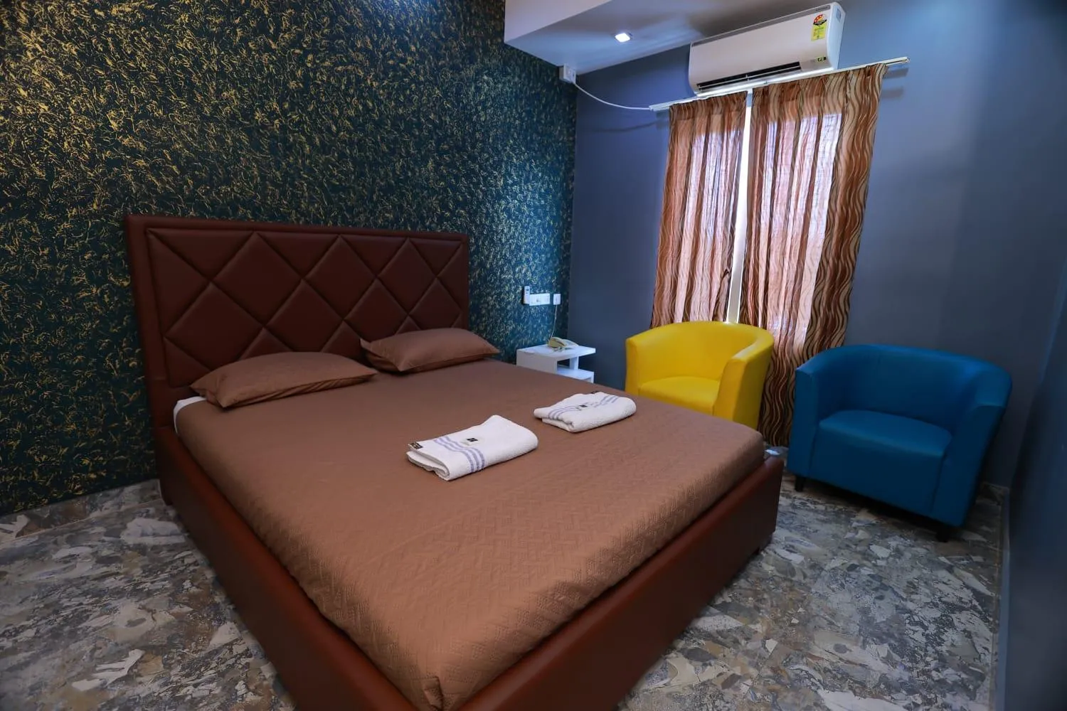 Bed in Hotel Rieejh
