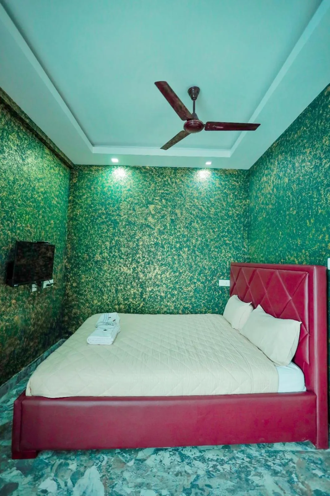 Bed in Hotel Rieejh
