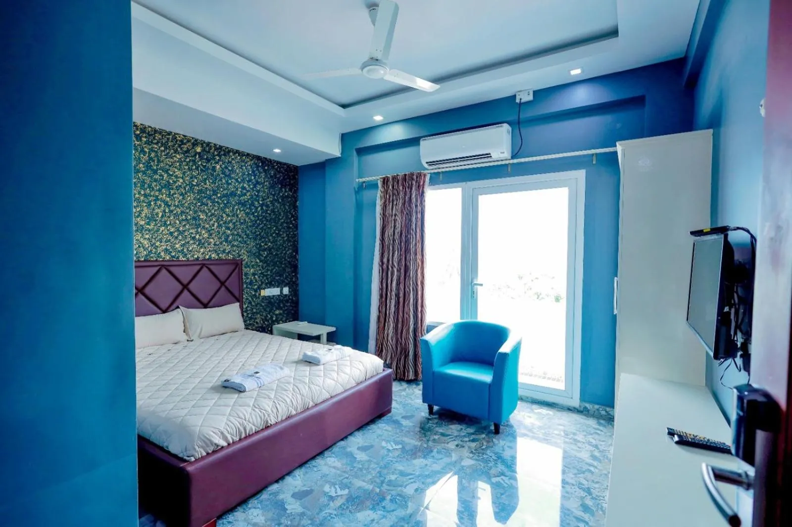 Bed in Hotel Rieejh