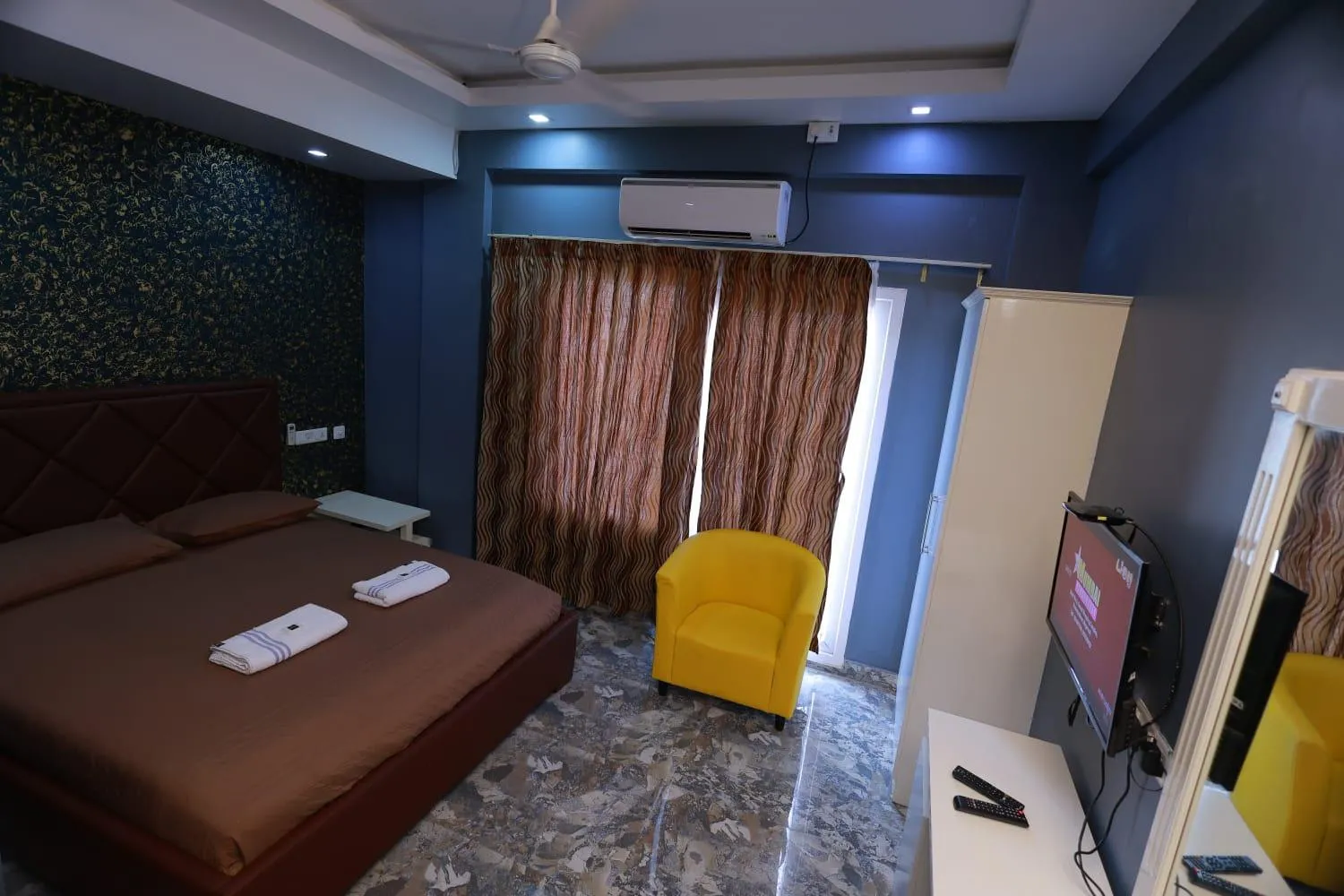 Bed in Hotel Rieejh