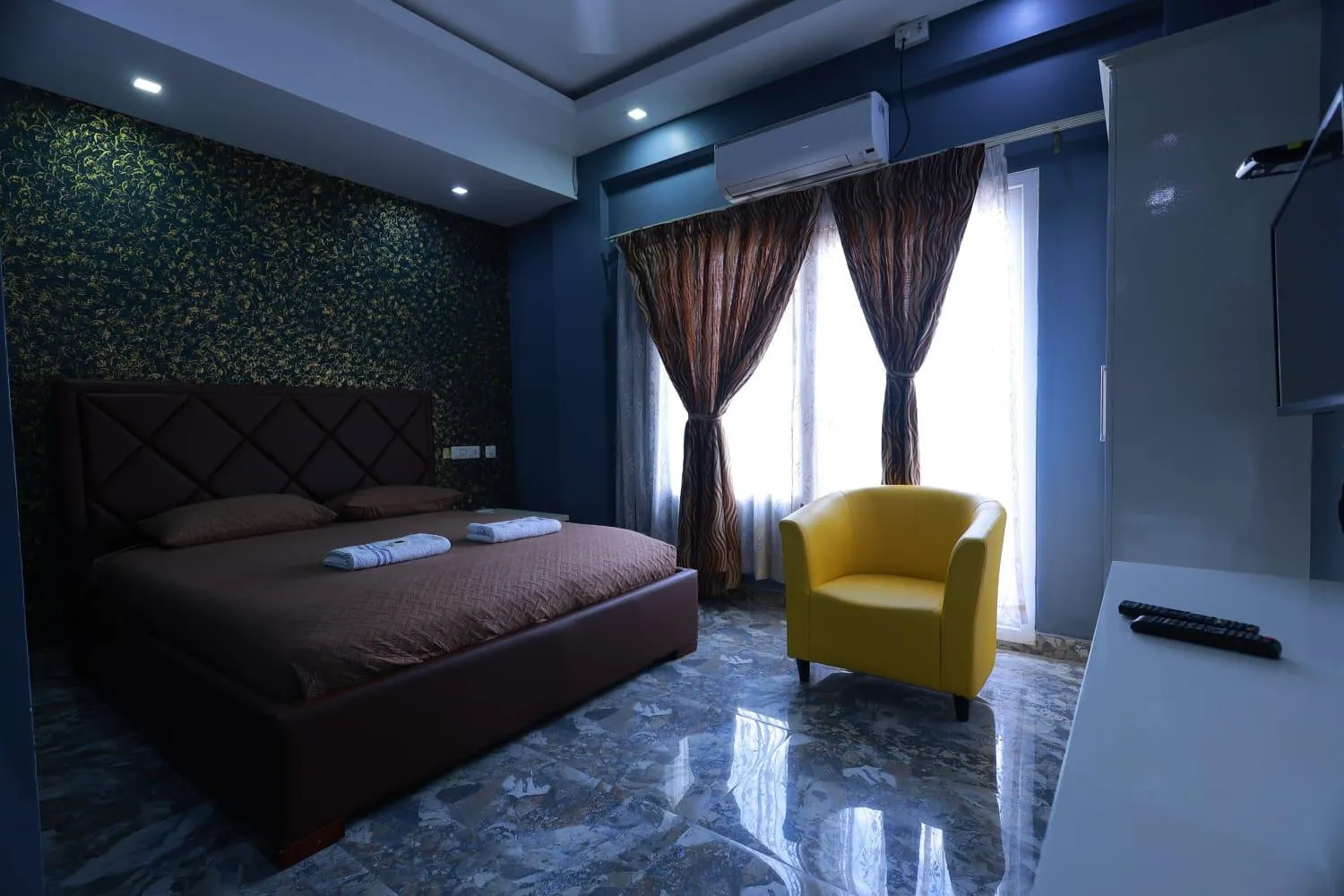 Bed in Hotel Rieejh