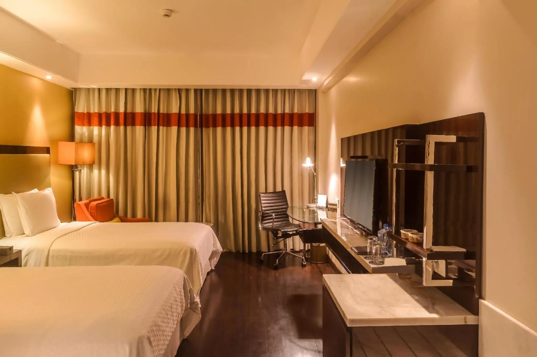 Bed in Radisson Hotel Agra