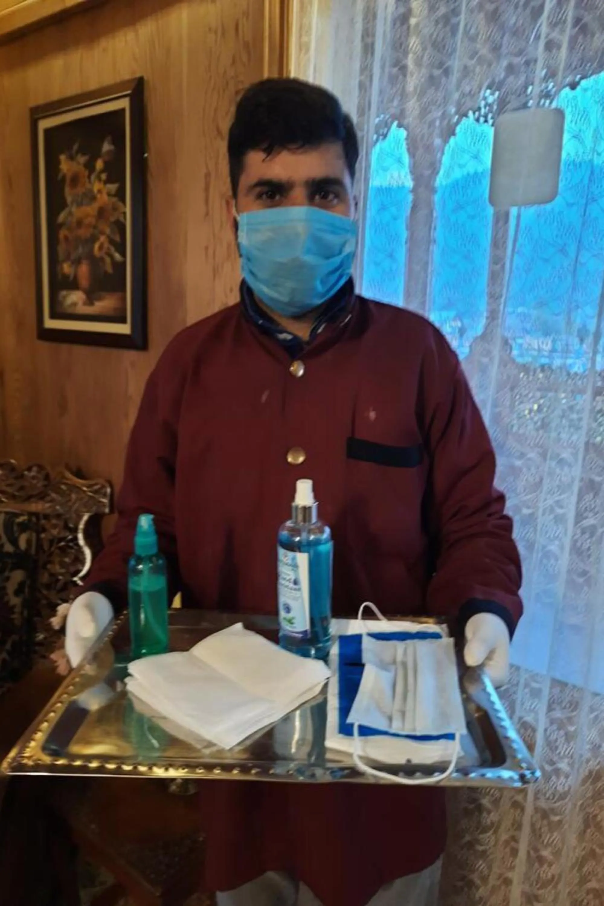 People in The Heritage Group Of Houseboats