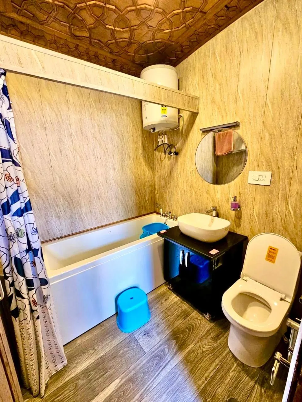 Toilet in The Heritage Group Of Houseboats
