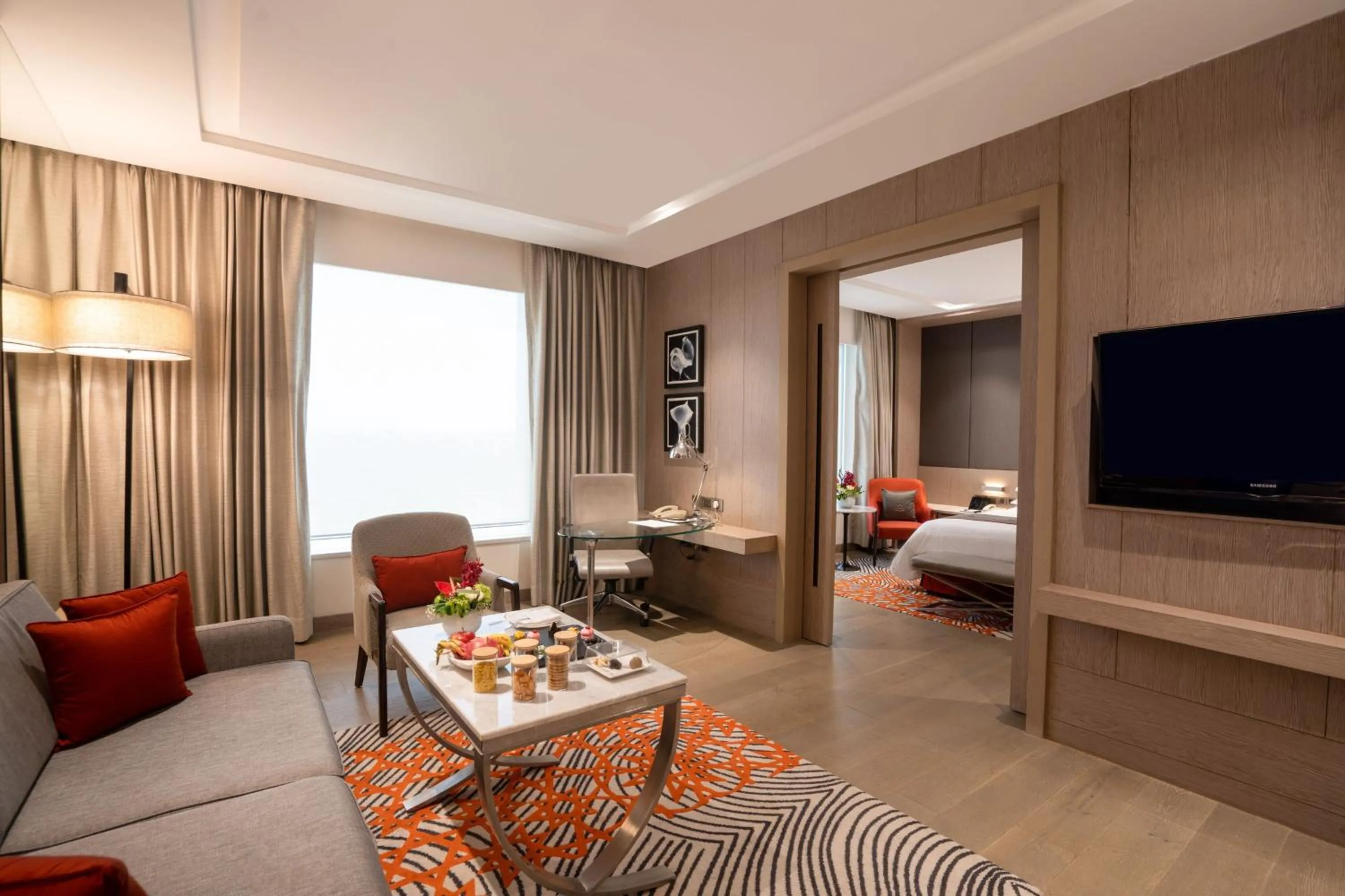 Photo of the whole room, Bed in Sheraton New Delhi Hotel