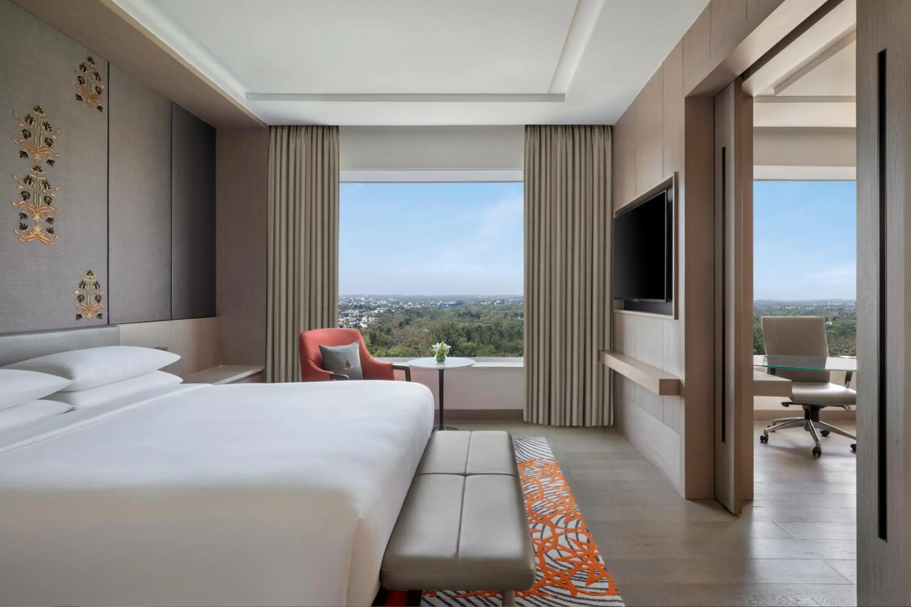 Executive King Suite - Club Level in Sheraton New Delhi Hotel Executive King Suite - Club Level in Sheraton New Delhi Hotel