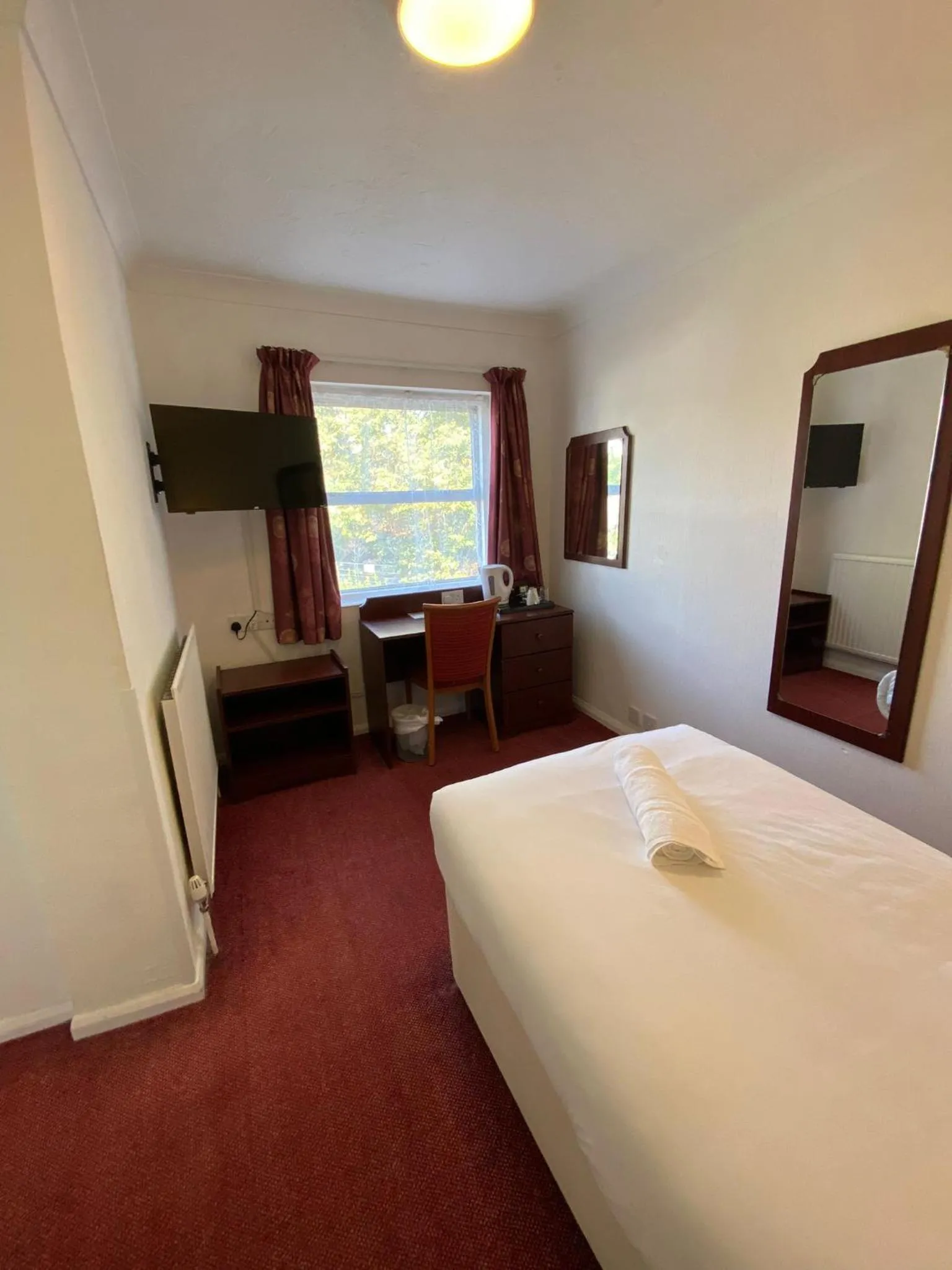 Bed in Tor Park Hotel